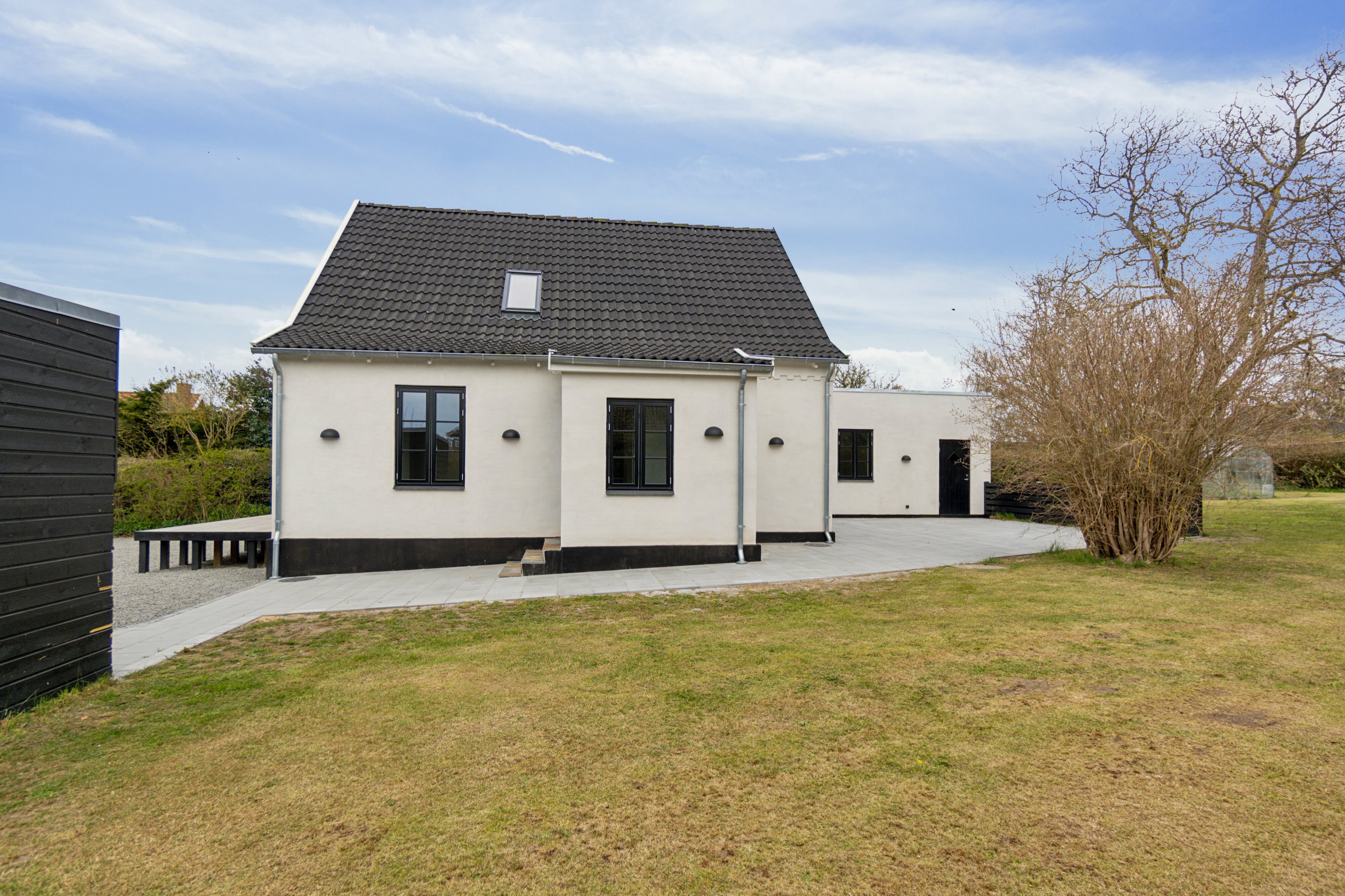 Fremhævet set fra haven billede i fuldskærmstilstand. Billede af Bülowsvej 15, 4230 Skælskør