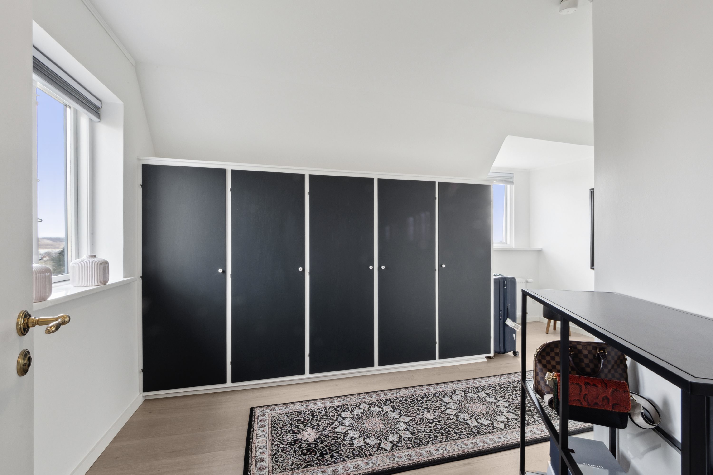 Fremhævet stue billede i fuldskærmstilstand. Billede af Gyvelvej 2, 8800 Viborg