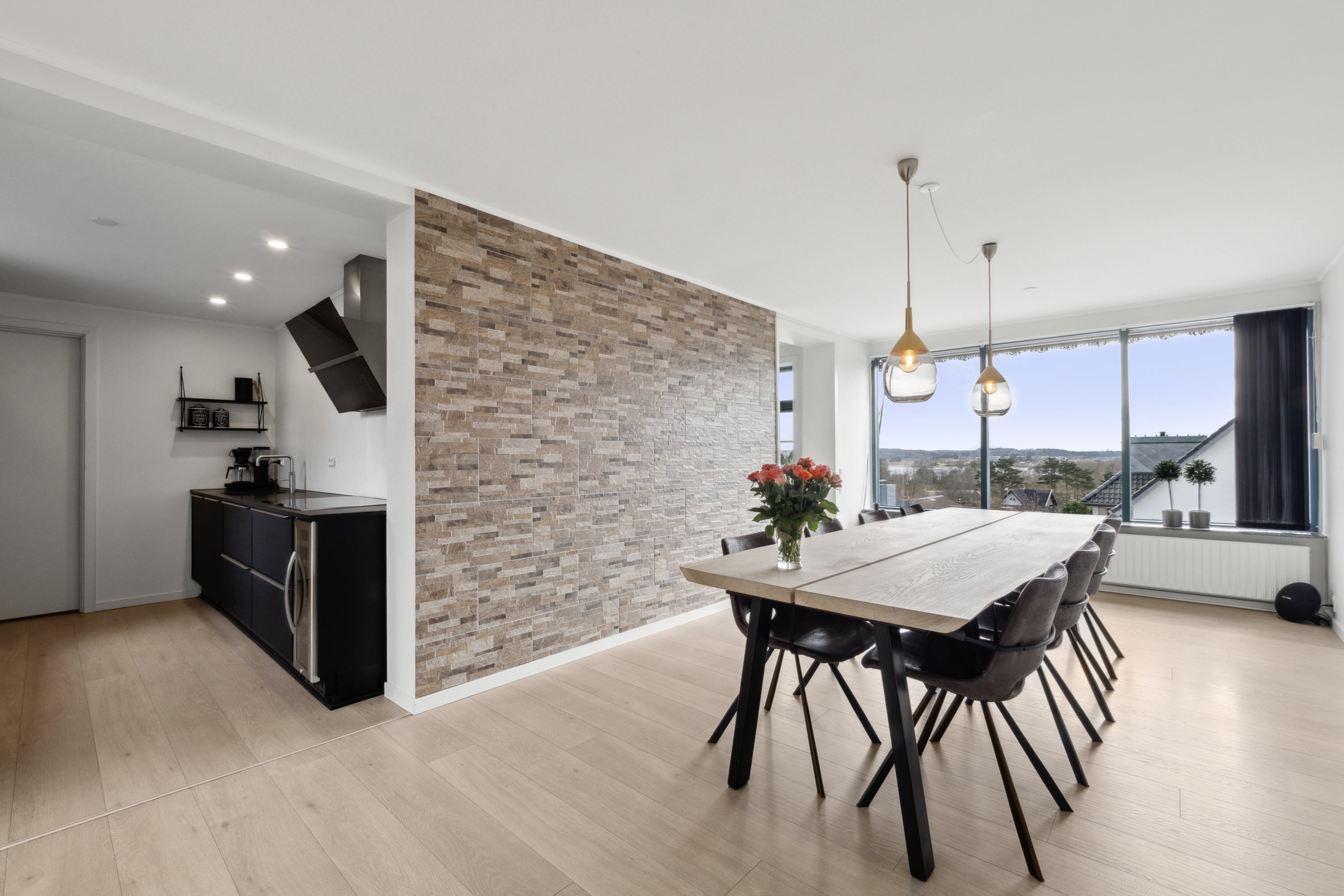 Fremhævet alrum billede i fuldskærmstilstand. Billede af Gyvelvej 2, 8800 Viborg