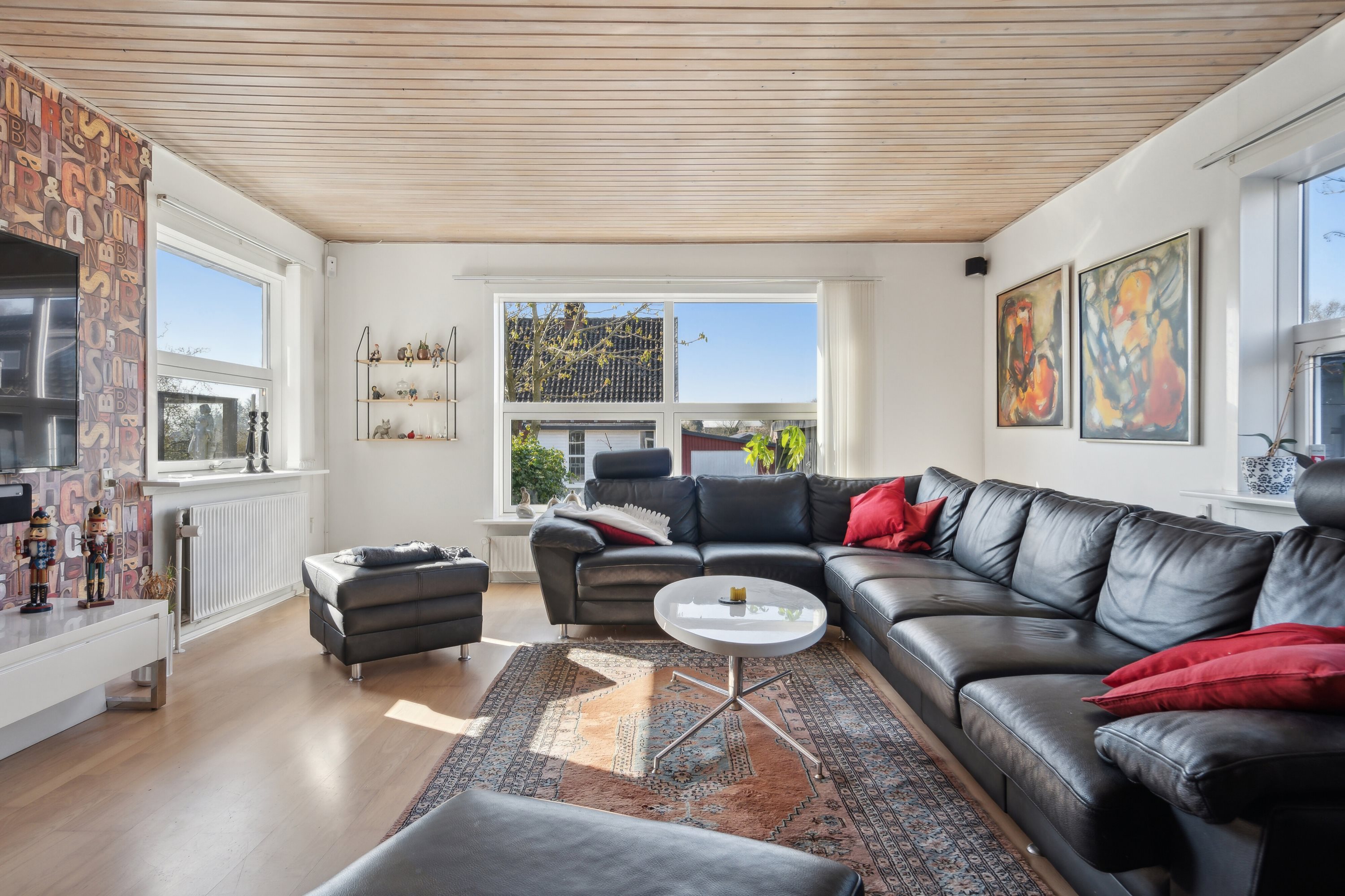 Fremhævet stue billede i fuldskærmstilstand. Billede af Ulvebakken 2, Brændstrup, 6630 Rødding