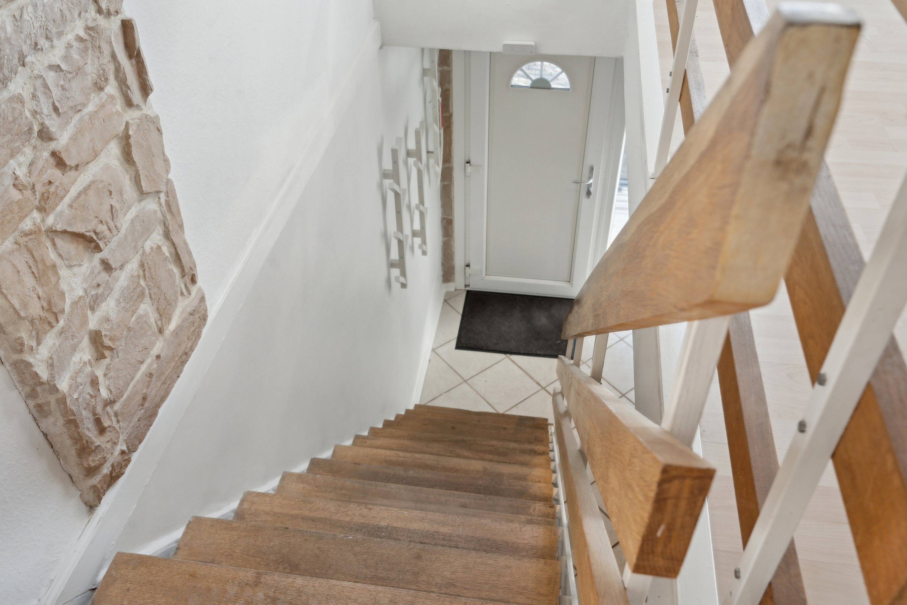 Fremhævet opgang billede i fuldskærmstilstand. Billede af Ulvebakken 2, Brændstrup, 6630 Rødding