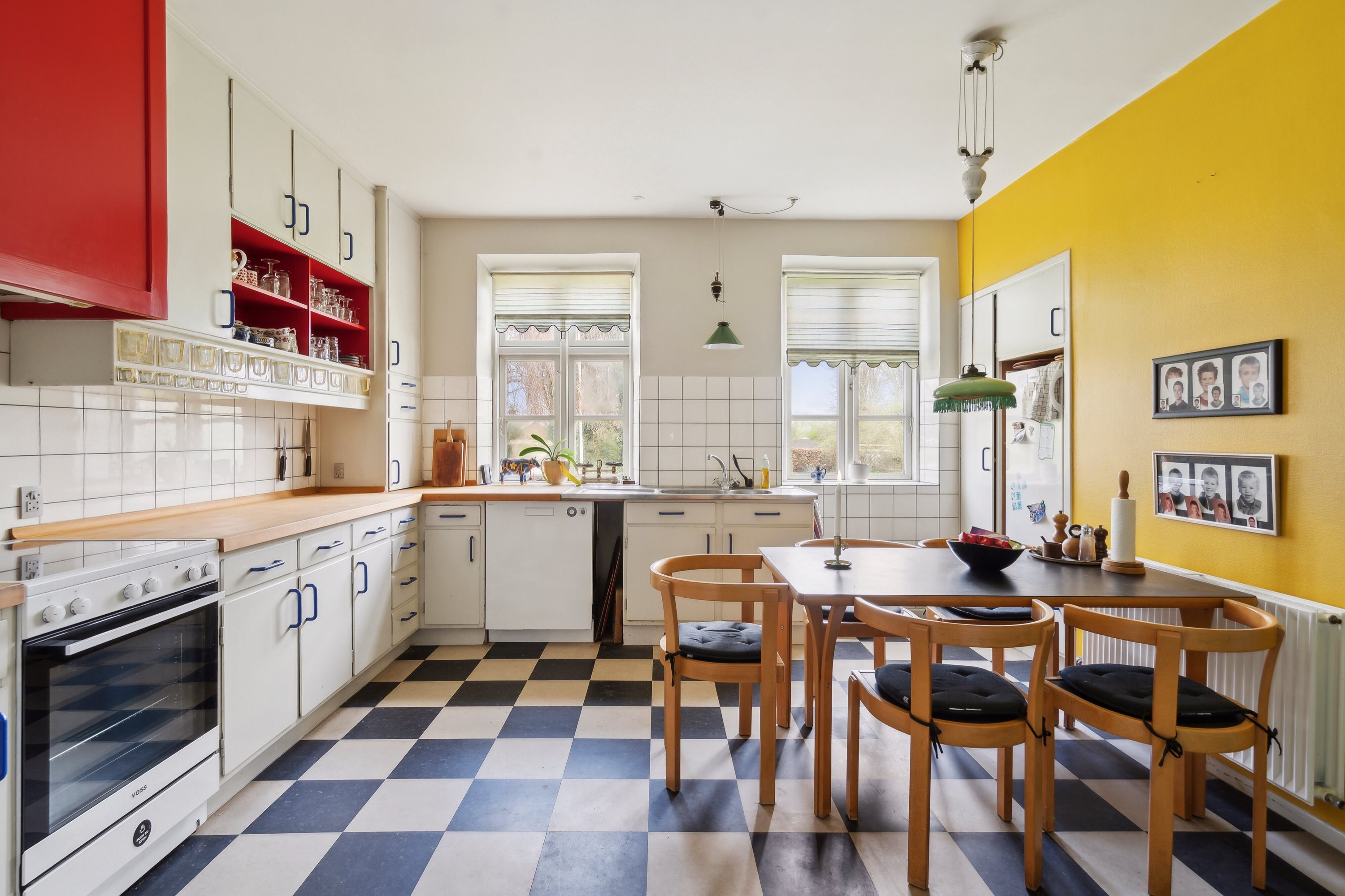 Miniaturebillede 1: spisestue. Billede af Udlodgyden 20, Davinde, 5220 Odense SØ