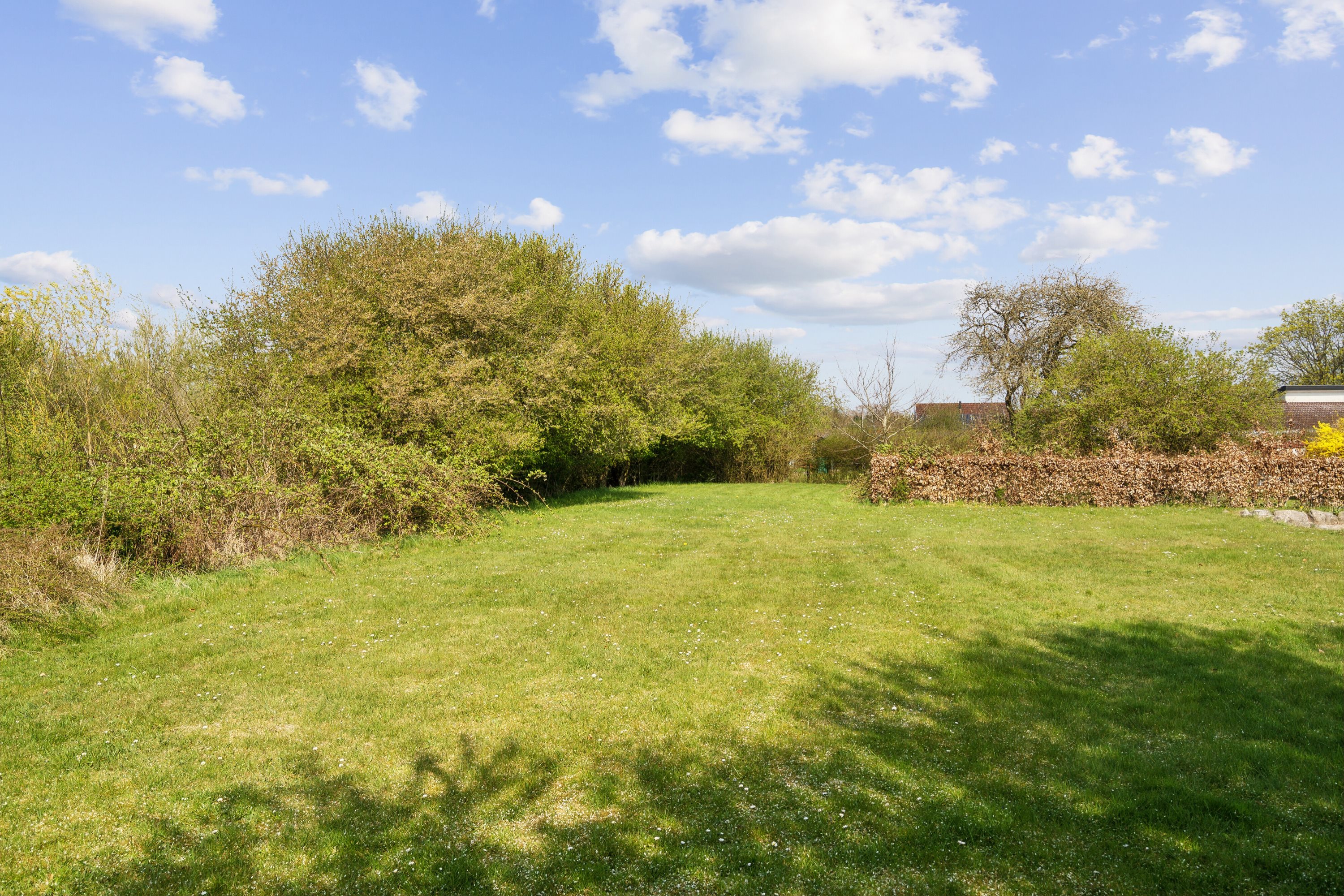 Fremhævet udendørs billede i fuldskærmstilstand. Billede af Udlodgyden 17, Davinde, 5220 Odense SØ