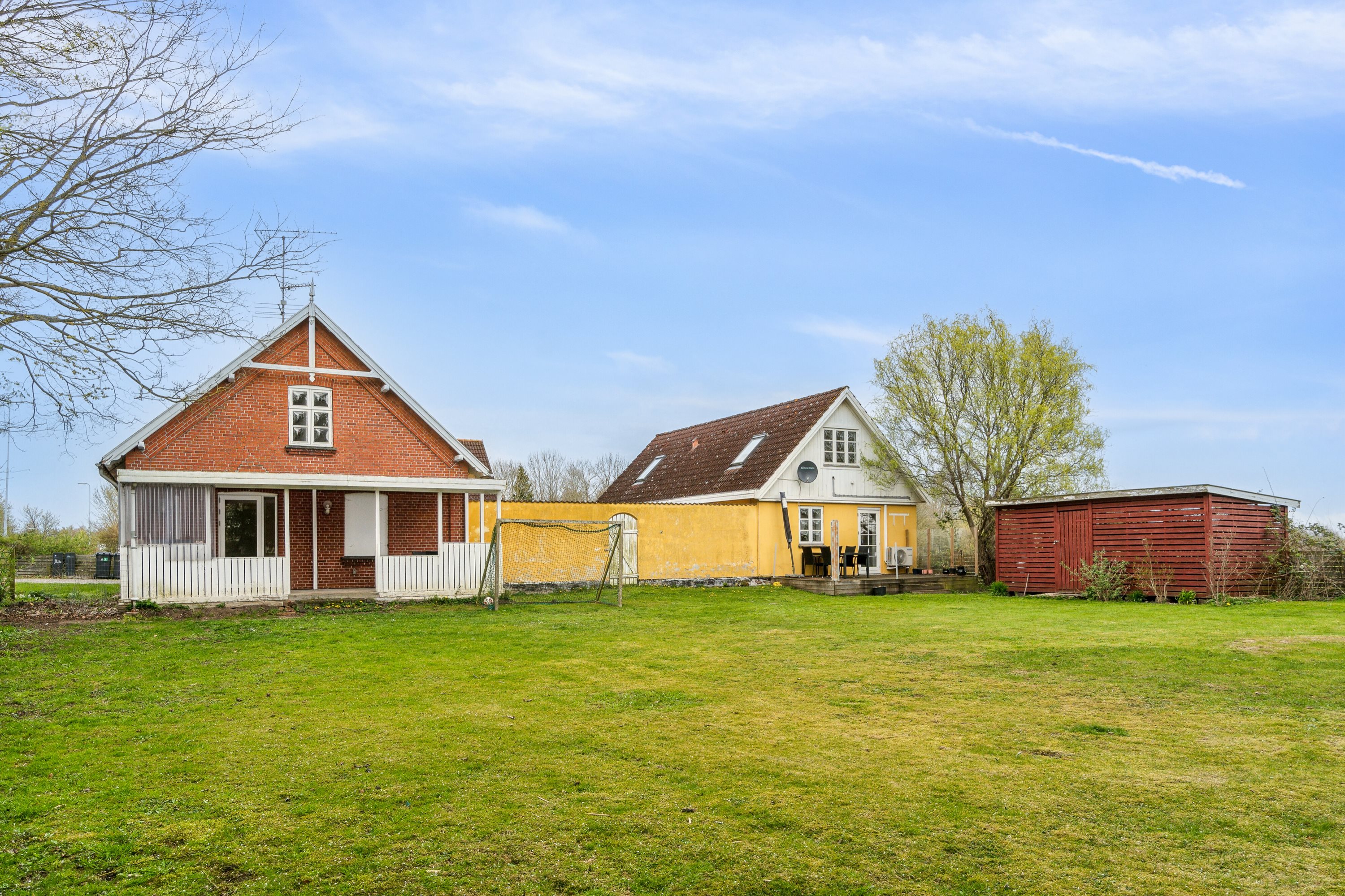 Fremhævet set fra haven billede i fuldskærmstilstand. Billede af Roskildevej 301, Kongstrup, 4390 Vipperød