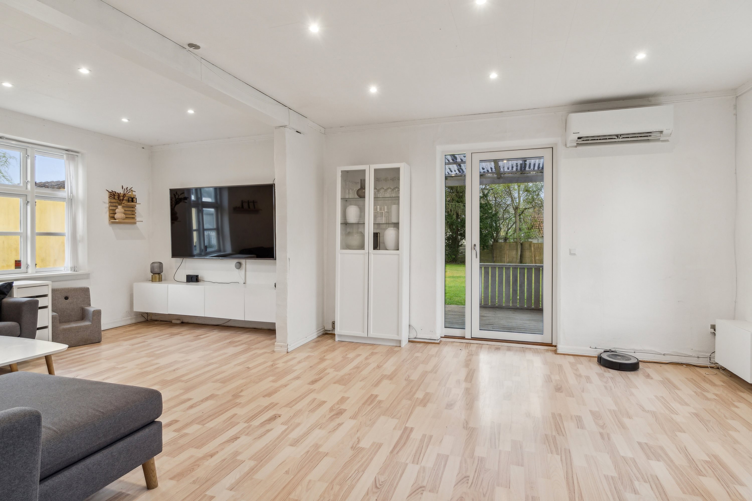 Fremhævet stue billede i fuldskærmstilstand. Billede af Roskildevej 301, Kongstrup, 4390 Vipperød