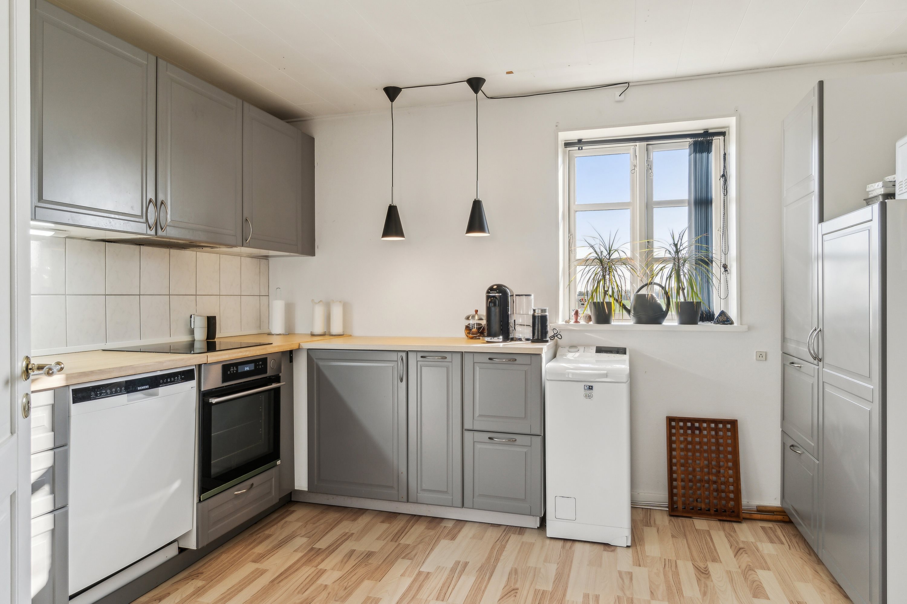 Fremhævet køkken billede i fuldskærmstilstand. Billede af Roskildevej 301, Kongstrup, 4390 Vipperød