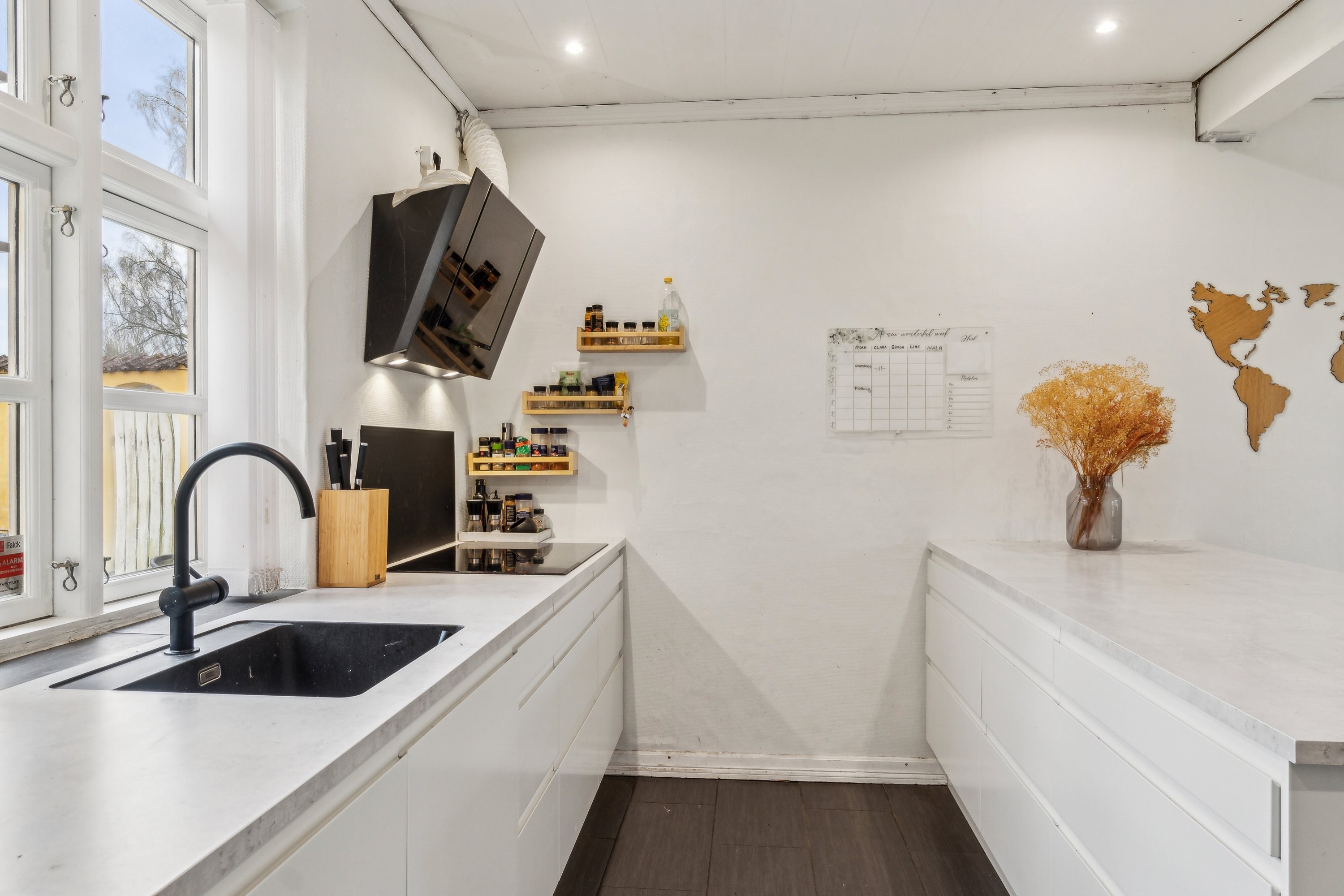 Fremhævet køkken billede i fuldskærmstilstand. Billede af Roskildevej 301, Kongstrup, 4390 Vipperød