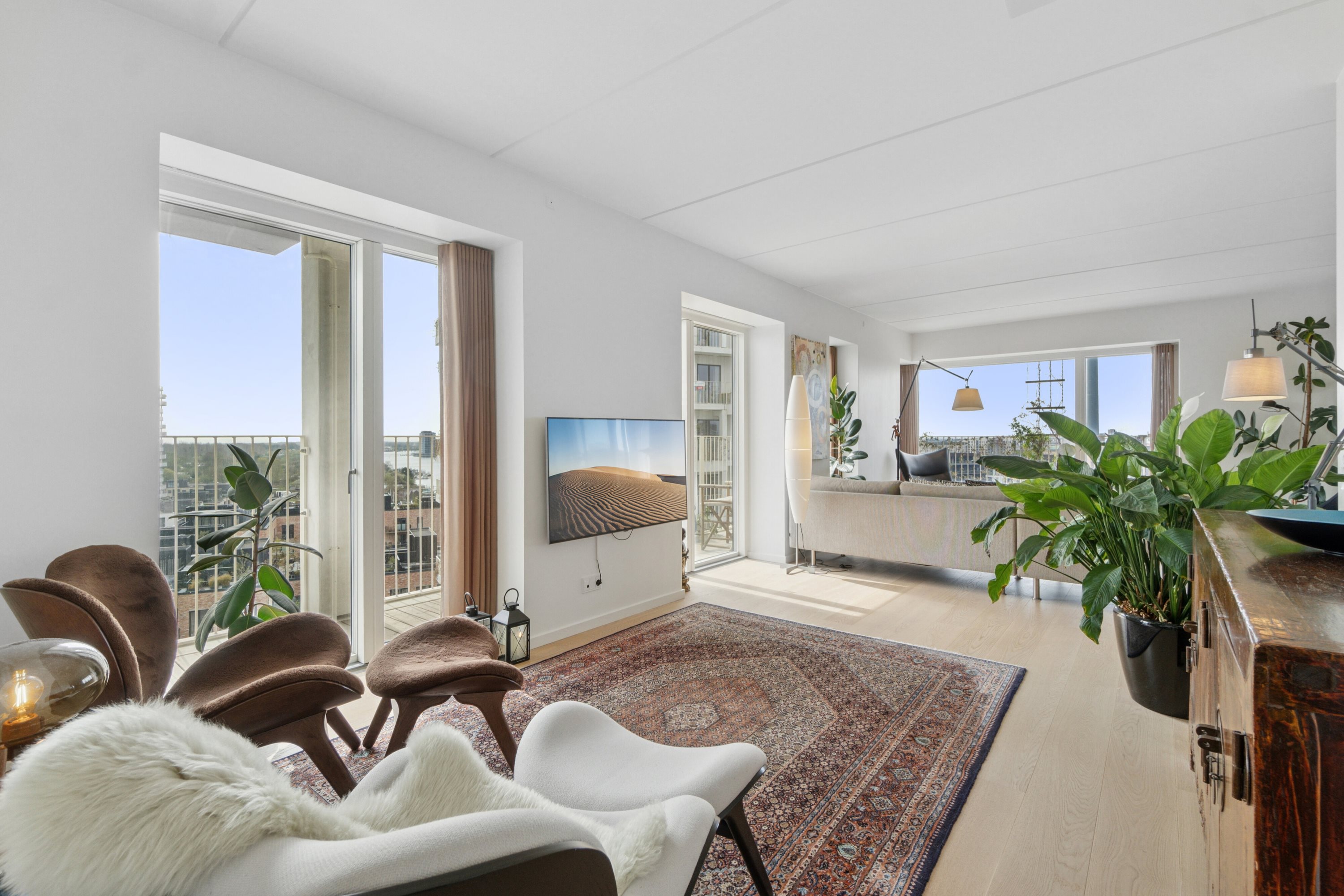 Fremhævet stue billede i fuldskærmstilstand. Billede af Islands Brygge 76, 8. 4., 2300 København S