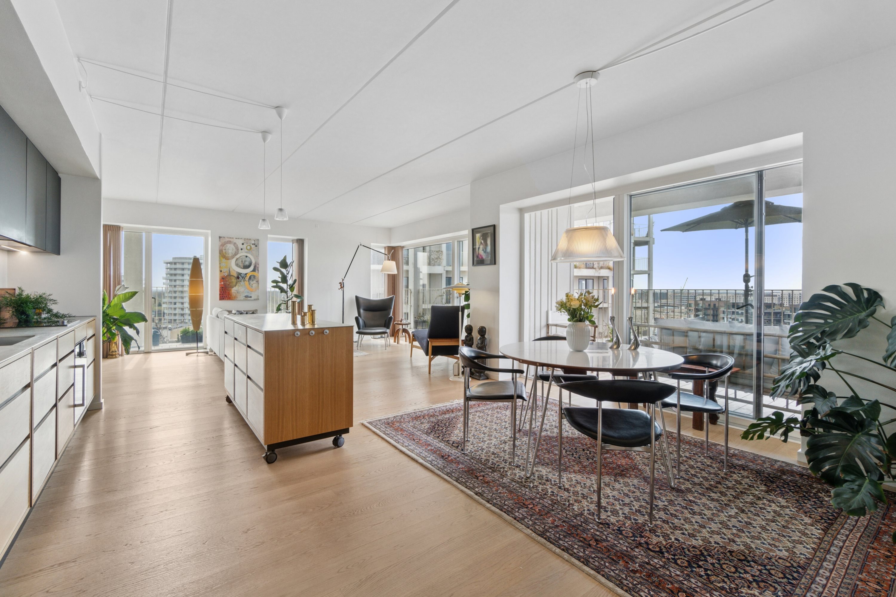 Fremhævet stue billede i fuldskærmstilstand. Billede af Islands Brygge 76, 8. 4., 2300 København S