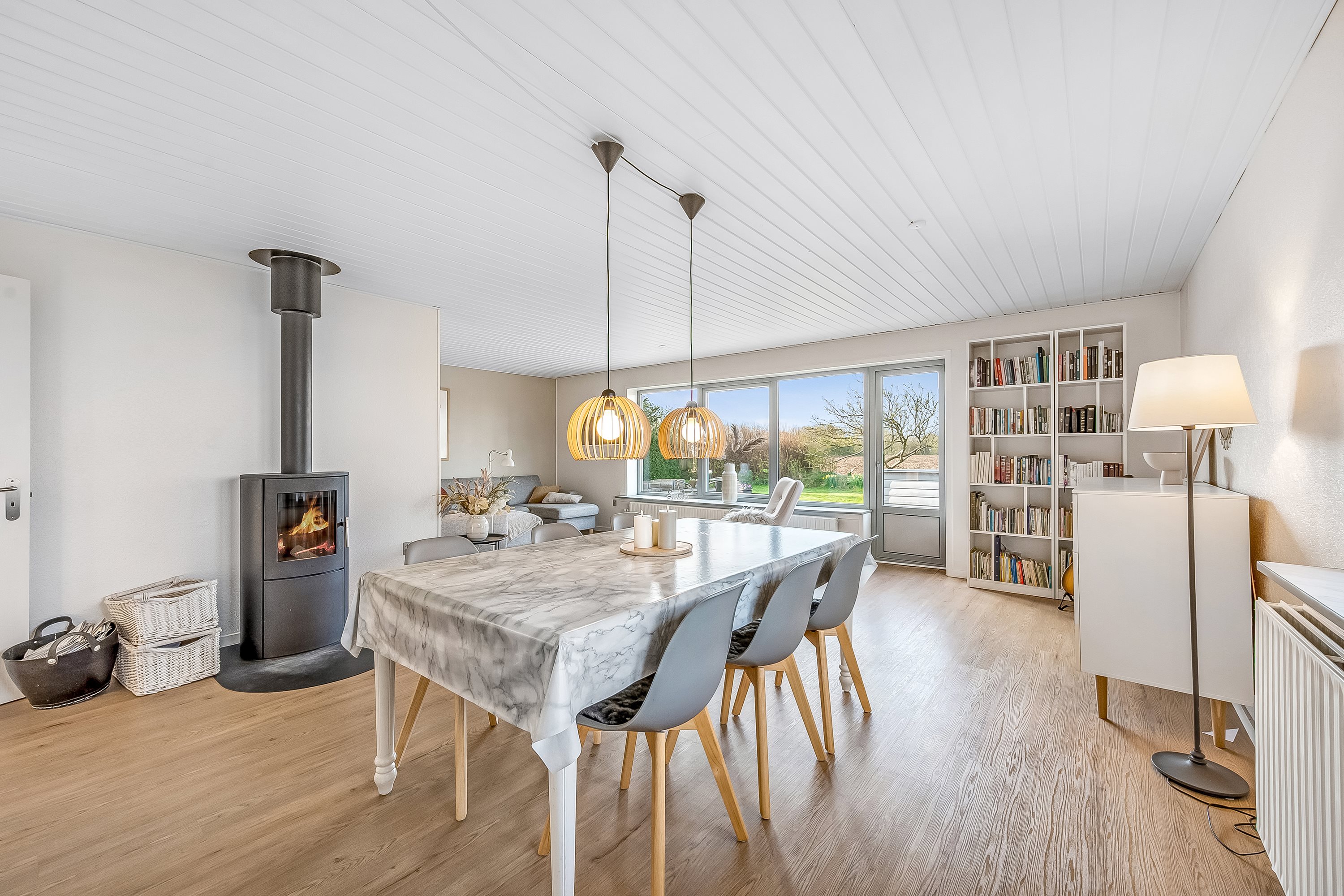 Fremhævet stue billede i fuldskærmstilstand. Billede af Dyssevænget 32, Sædding, 6900 Skjern