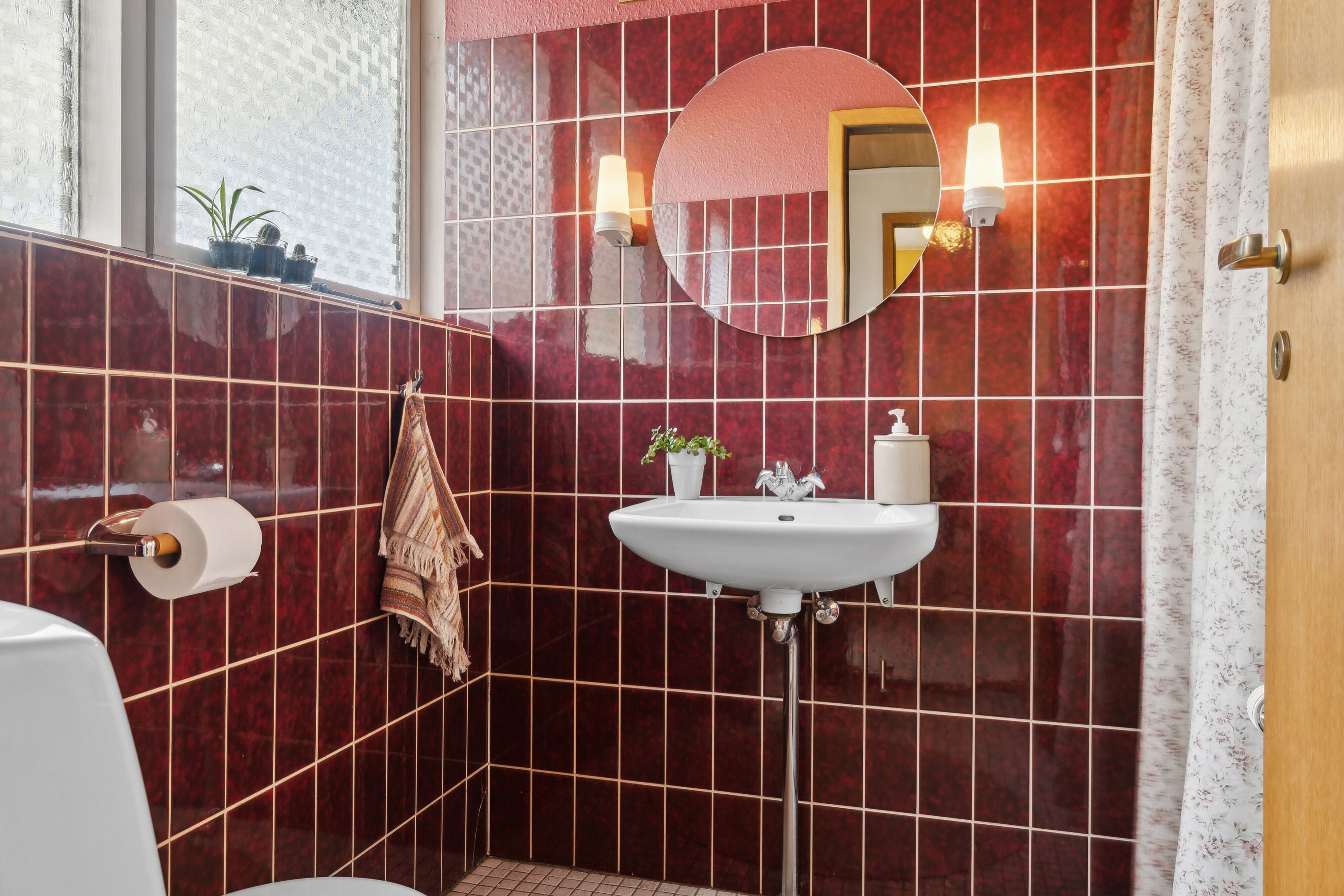 Fremhævet badeværelse billede i fuldskærmstilstand. Billede af Gildringeparken 38, 4690 Haslev