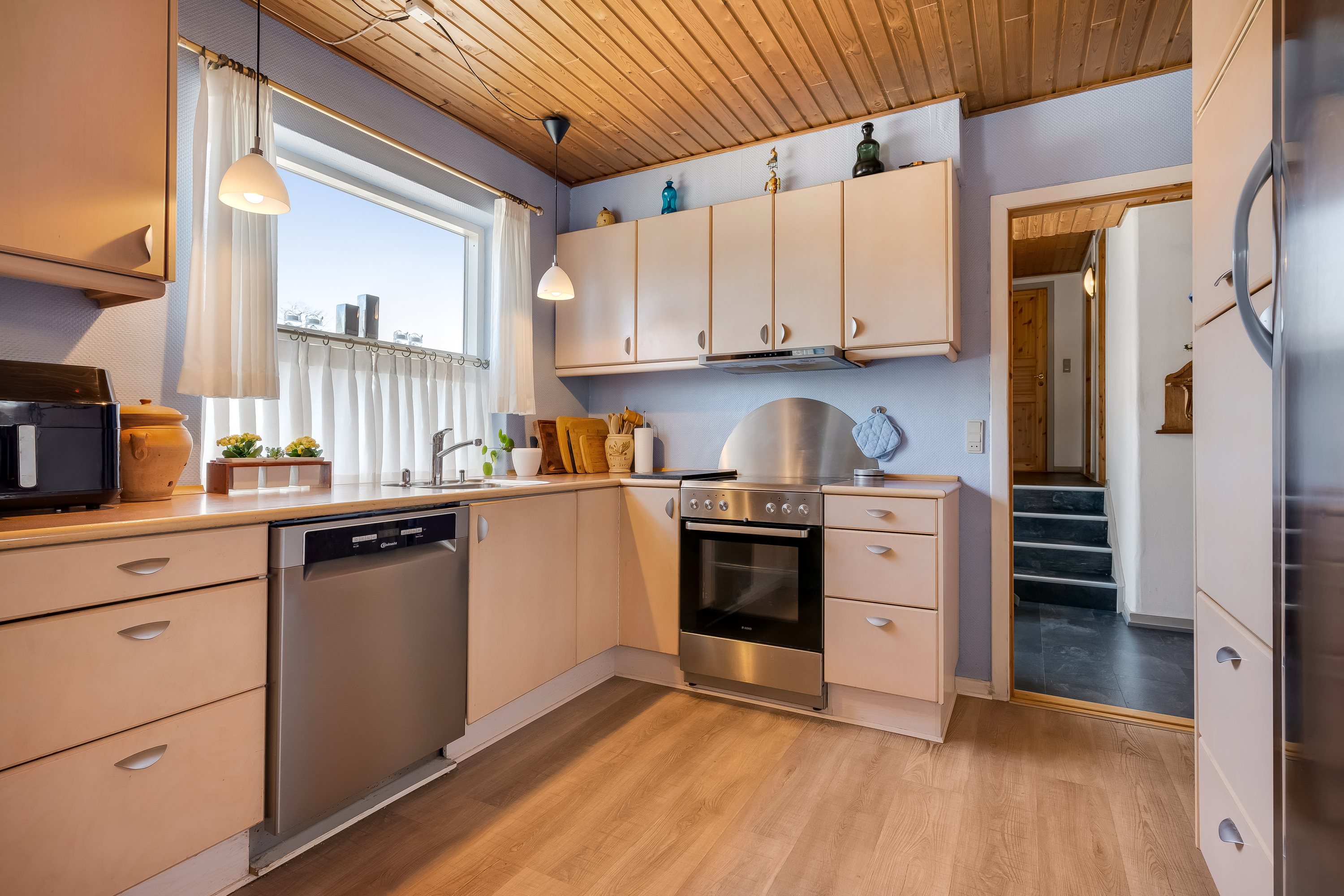 Fremhævet køkken billede i fuldskærmstilstand. Billede af Rolighedsvej 8, 7620 Lemvig