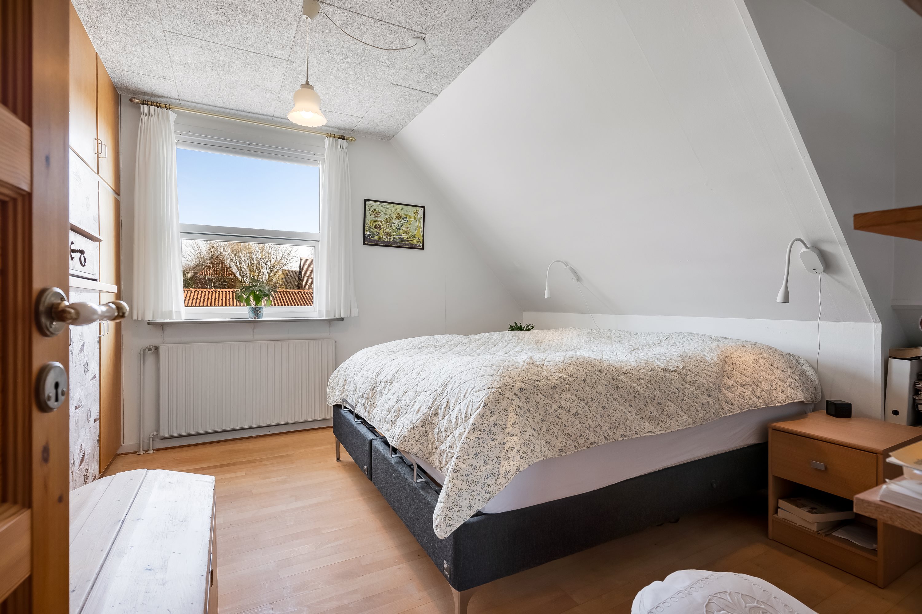 Fremhævet soveværelse billede i fuldskærmstilstand. Billede af Rolighedsvej 8, 7620 Lemvig