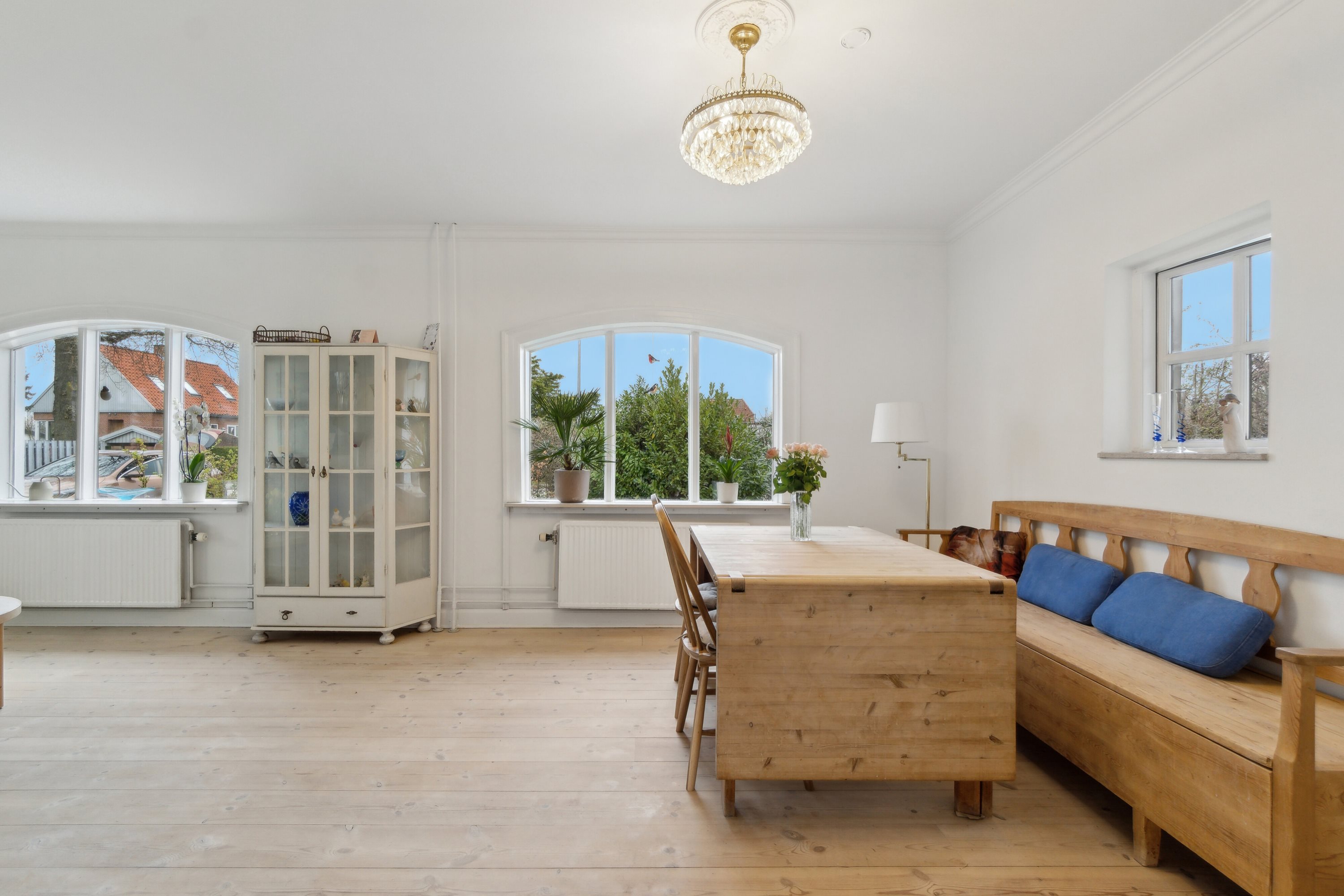 Fremhævet stue billede i fuldskærmstilstand. Billede af Risbjerggårds Alle 13, 2650 Hvidovre