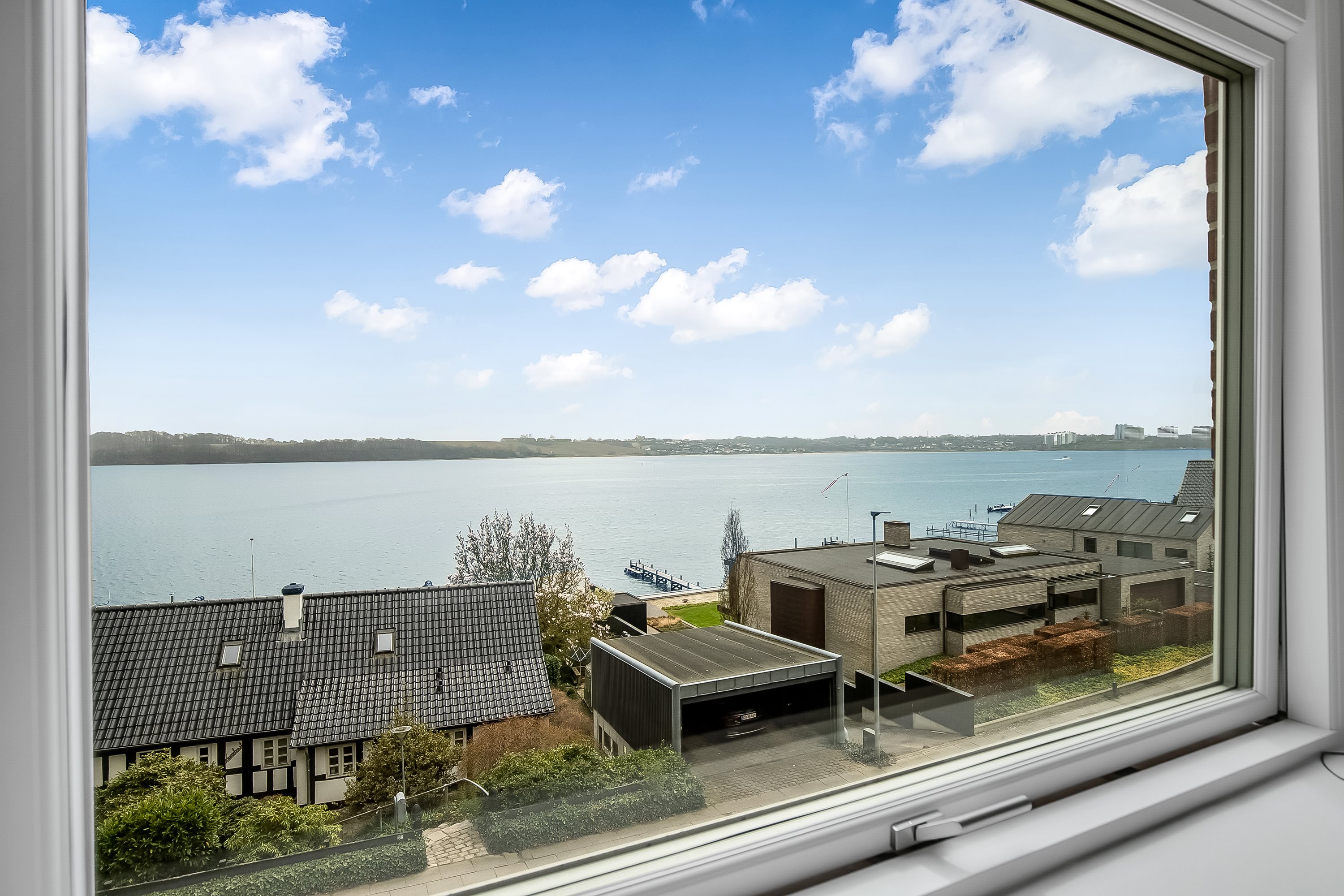 Fremhævet udsigt billede i fuldskærmstilstand. Billede af Fjordvej 83, Strandhuse, 6000 Kolding