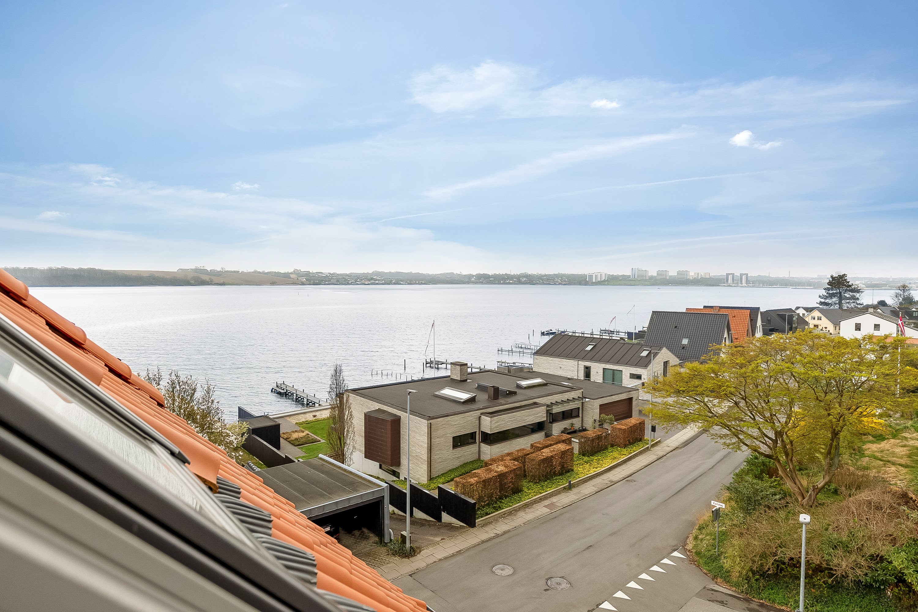 Fremhævet udsigt billede i fuldskærmstilstand. Billede af Fjordvej 83, Strandhuse, 6000 Kolding