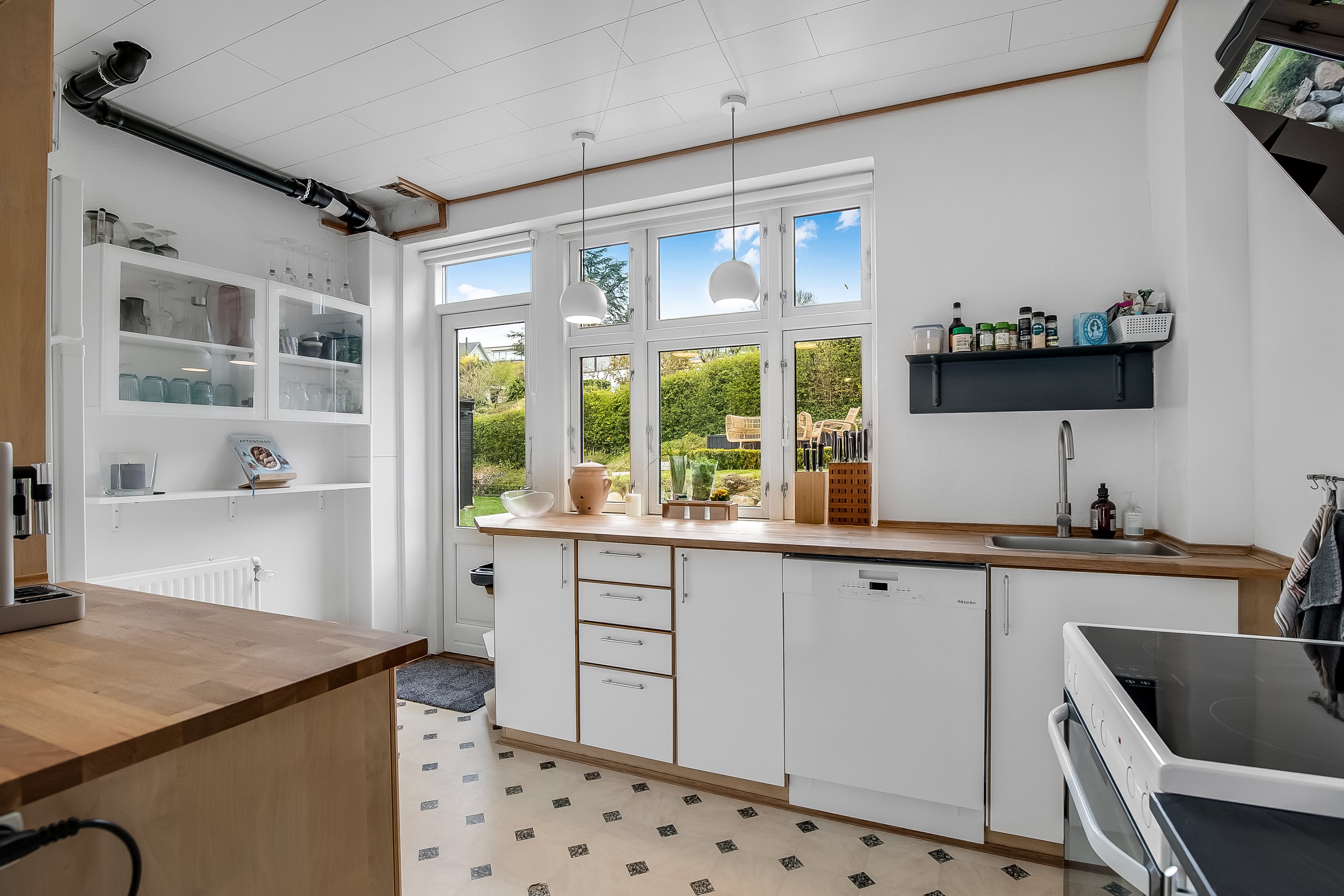 Fremhævet køkken billede i fuldskærmstilstand. Billede af Fjordvej 83, Strandhuse, 6000 Kolding