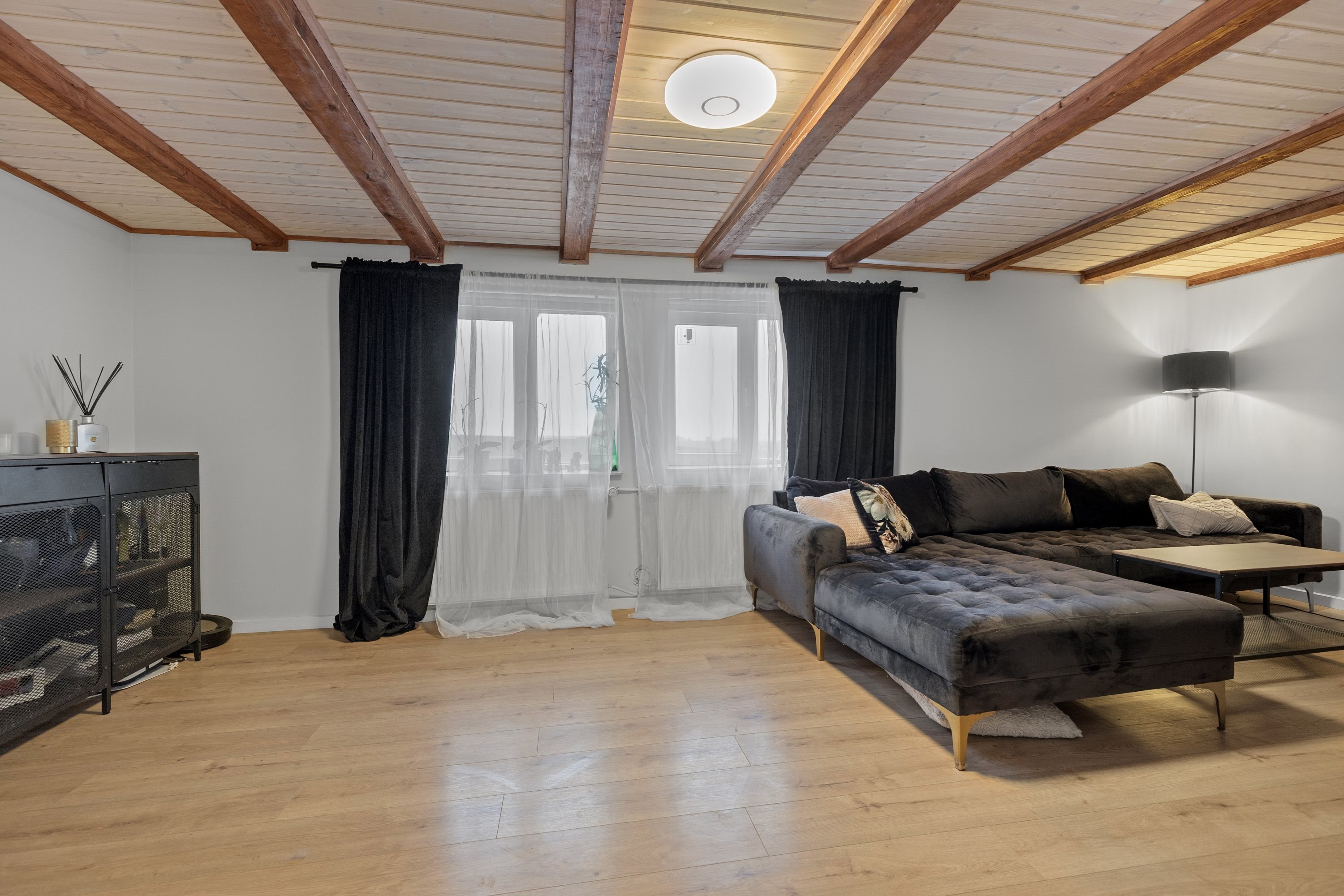 Fremhævet stue billede i fuldskærmstilstand. Billede af Ulkærvej 12, Ulkær, 7100 Vejle