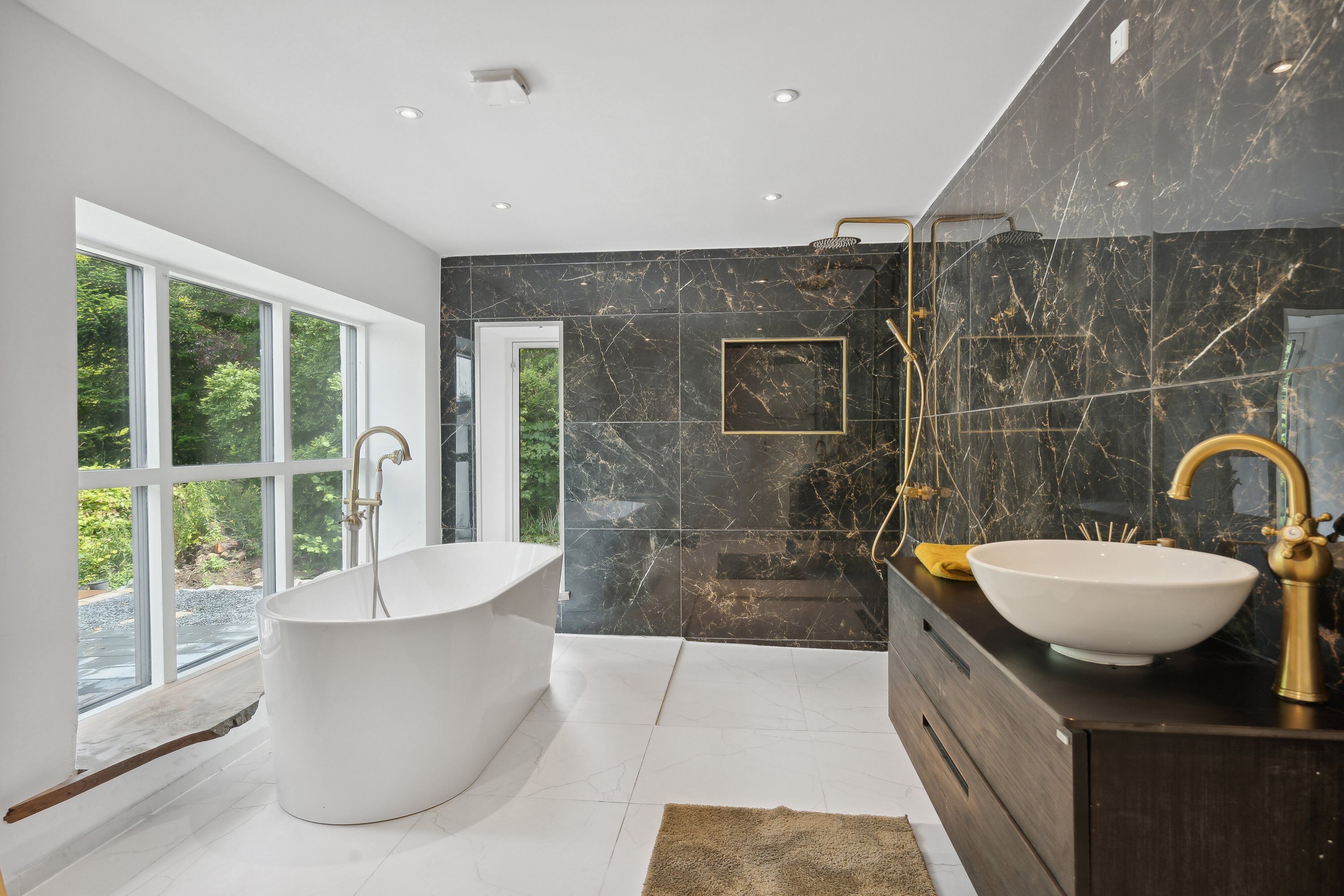 Fremhævet badeværelse billede i fuldskærmstilstand. Billede af Bellemøllebanke 14, Belle, 7140 Stouby