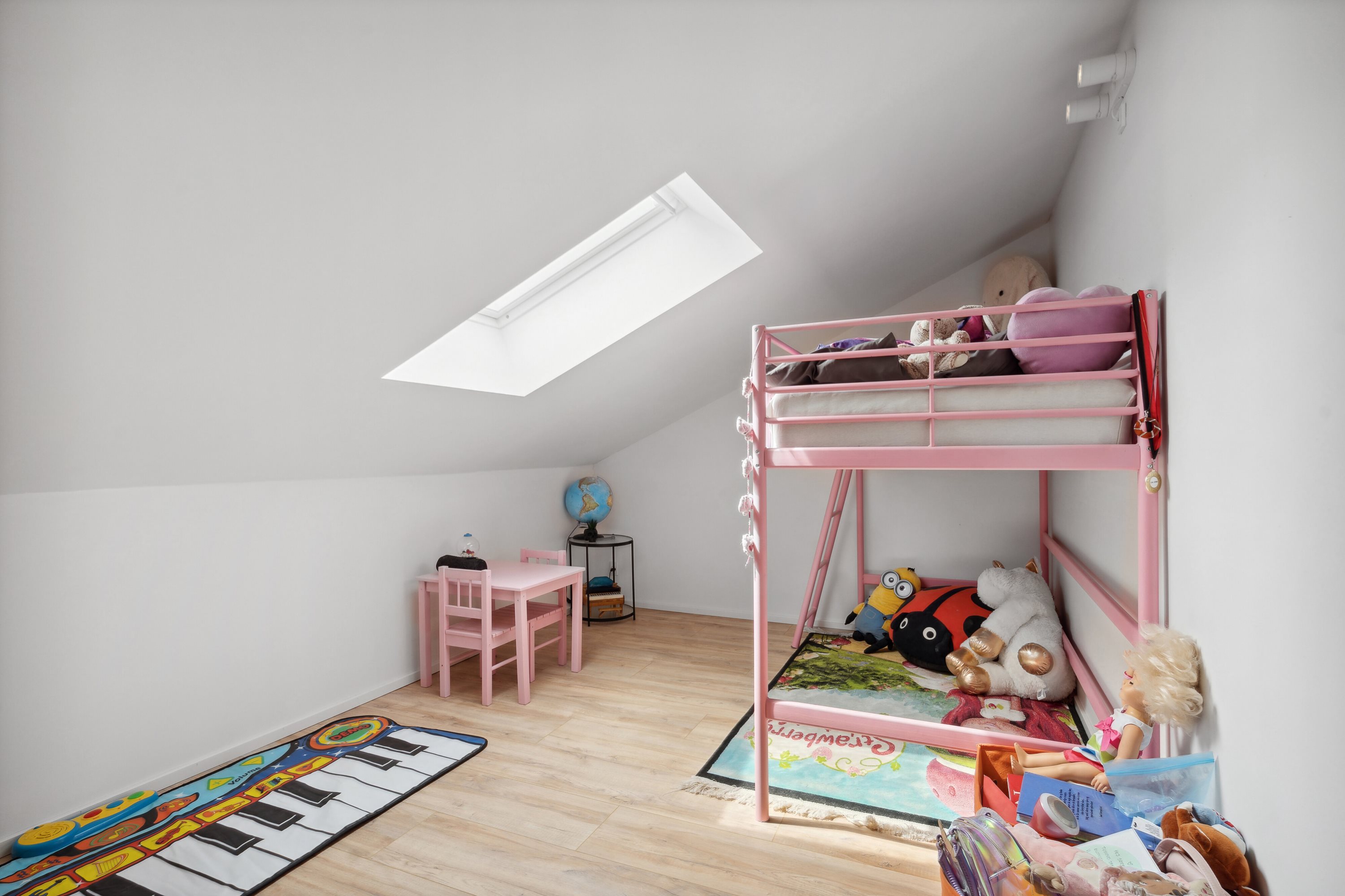 Fremhævet børneværelse billede i fuldskærmstilstand. Billede af Bellemøllebanke 14, Belle, 7140 Stouby