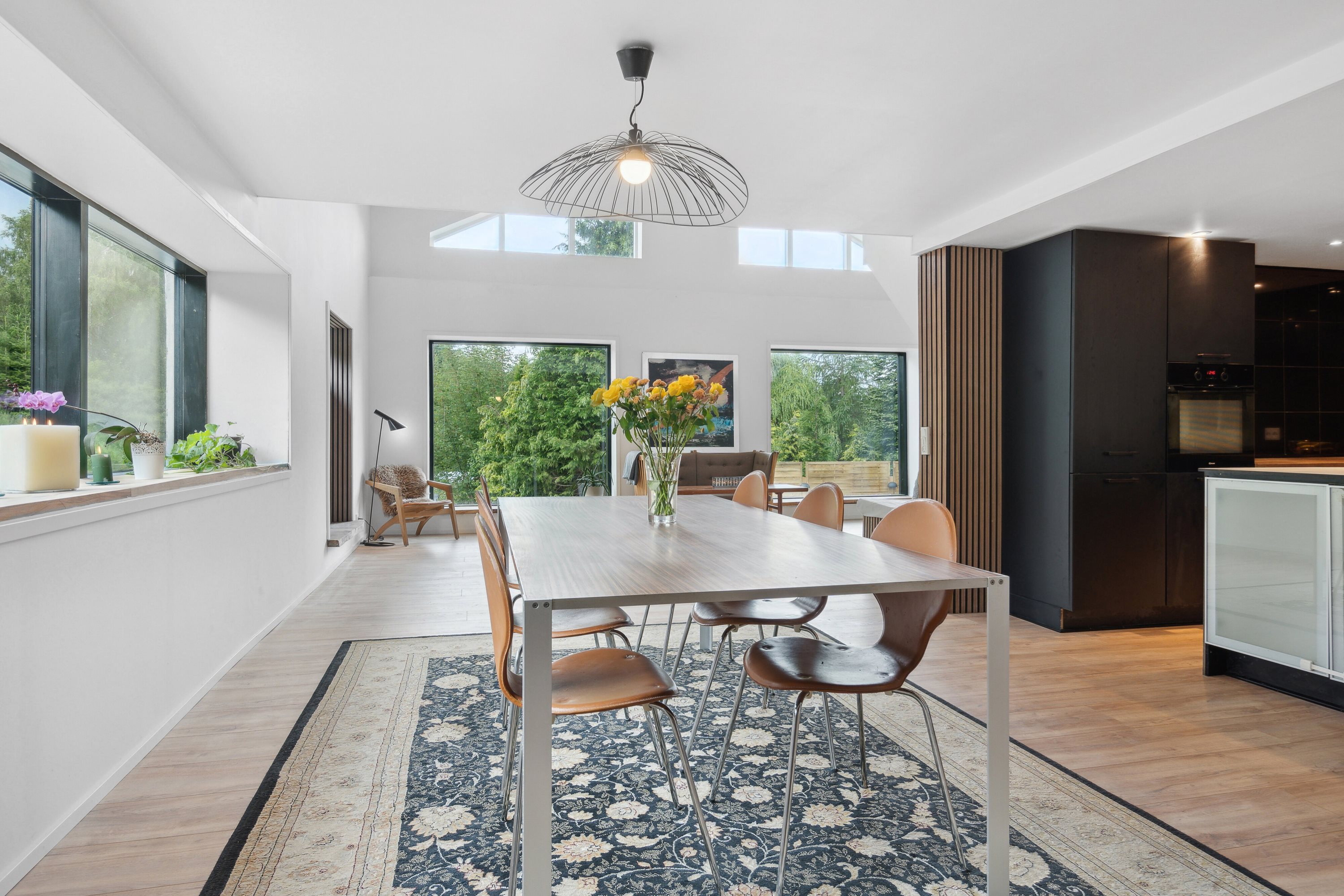 Fremhævet spisestue billede i fuldskærmstilstand. Billede af Bellemøllebanke 14, Belle, 7140 Stouby