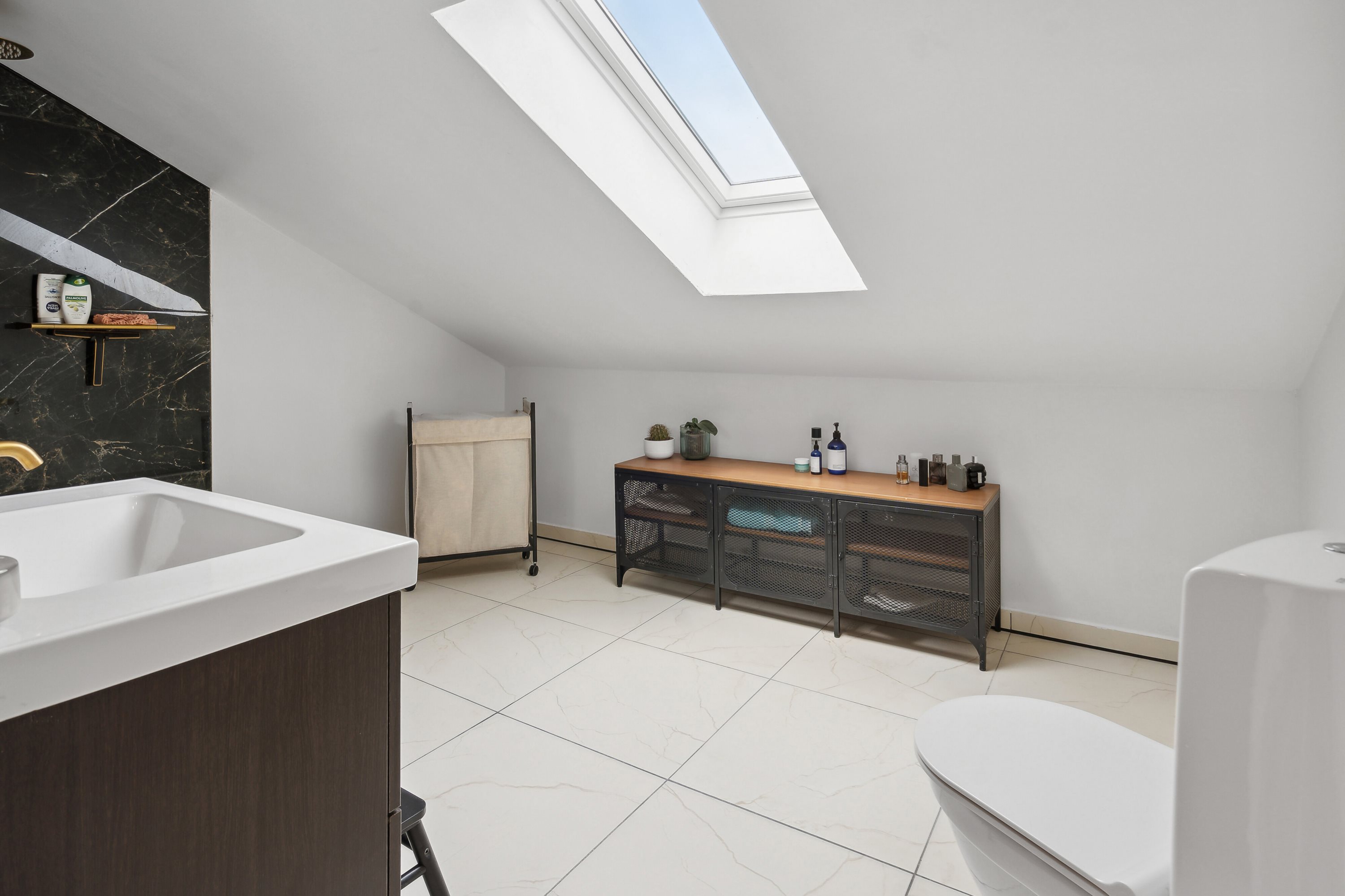 Fremhævet toilet billede i fuldskærmstilstand. Billede af Bellemøllebanke 14, Belle, 7140 Stouby