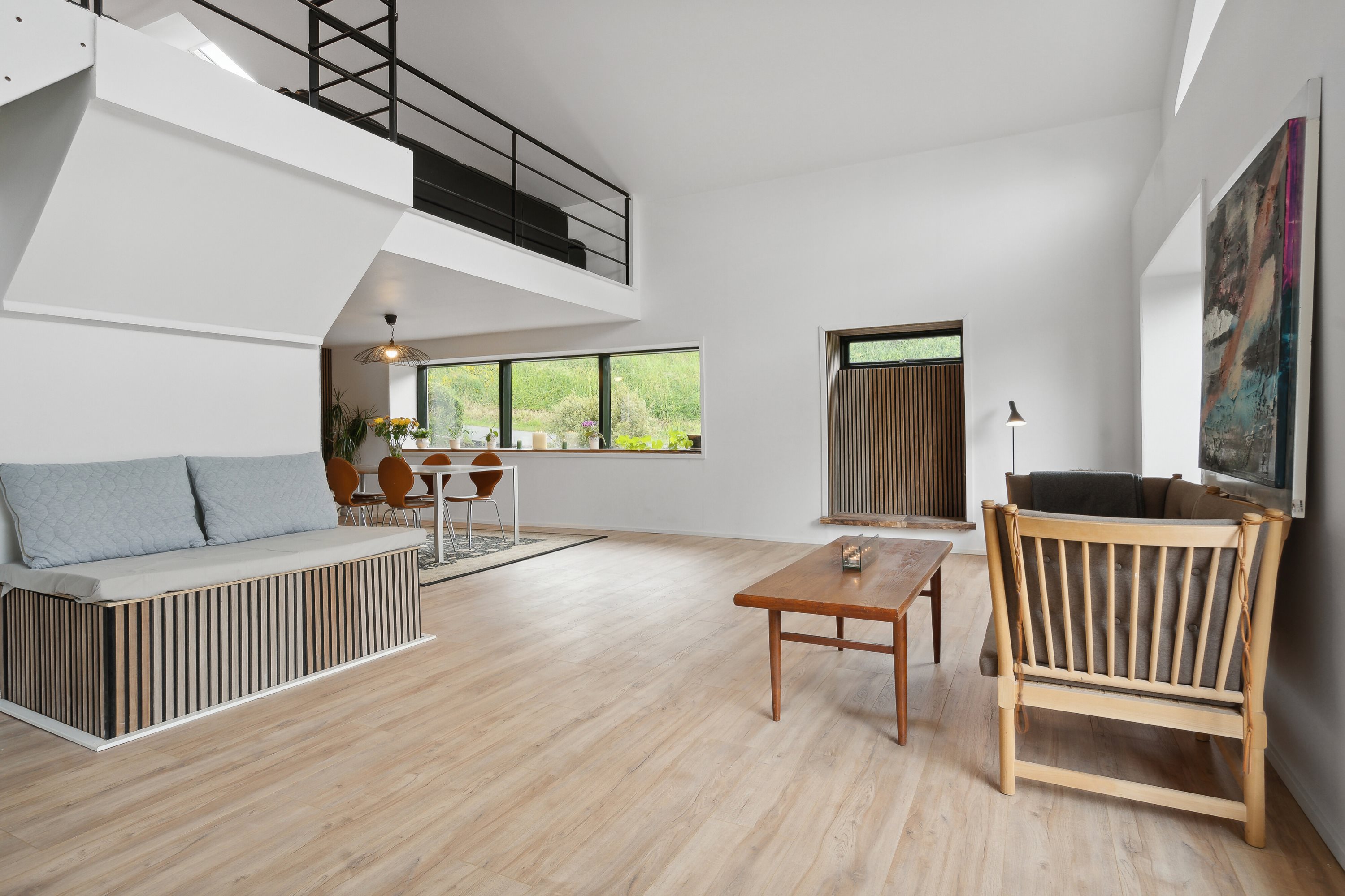 Fremhævet stue billede i fuldskærmstilstand. Billede af Bellemøllebanke 14, Belle, 7140 Stouby