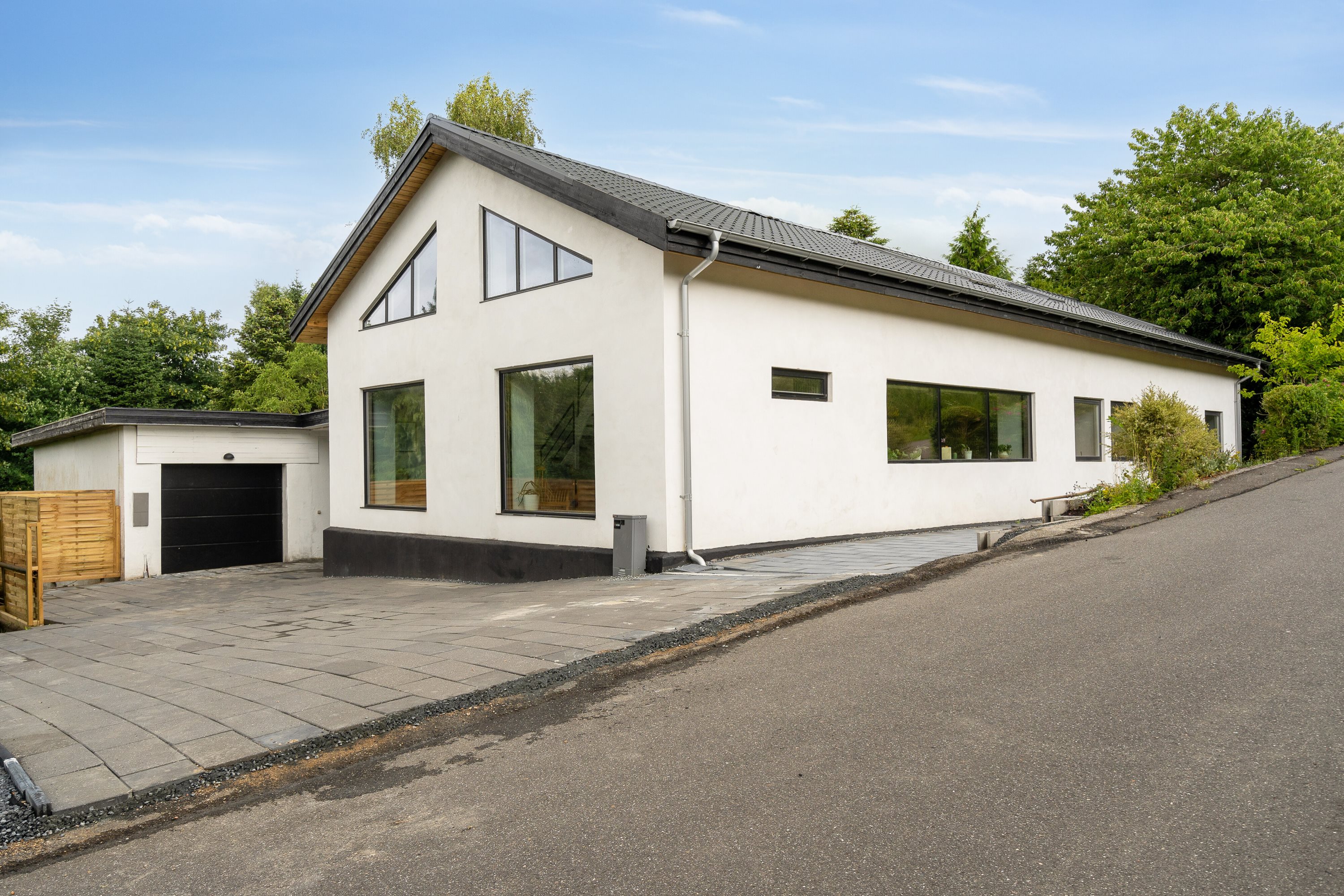 Fremhævet set fra vejen billede i fuldskærmstilstand. Billede af Bellemøllebanke 14, Belle, 7140 Stouby