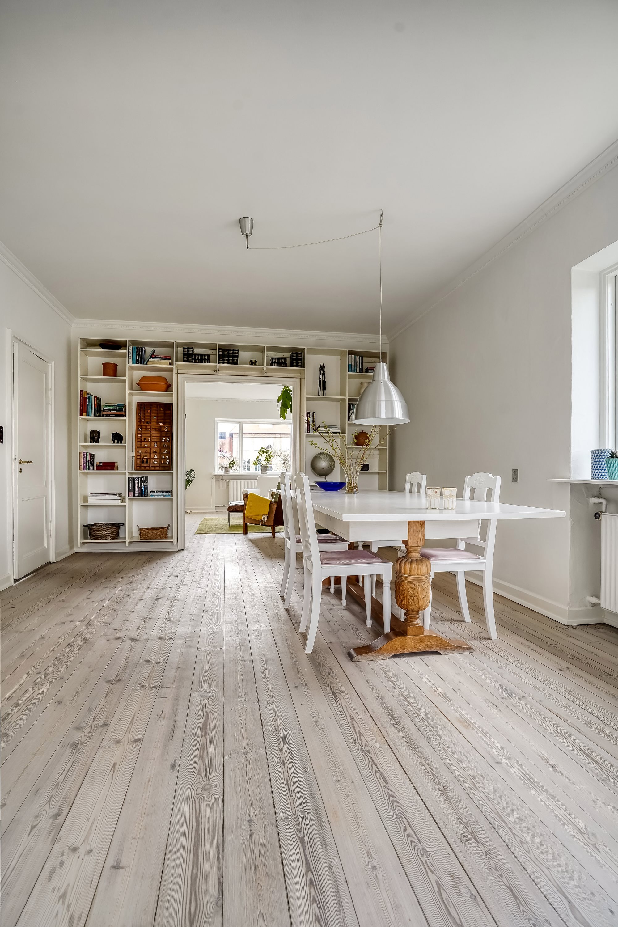 Fremhævet stue billede i fuldskærmstilstand. Billede af Læssøegade 155, 5230 Odense M