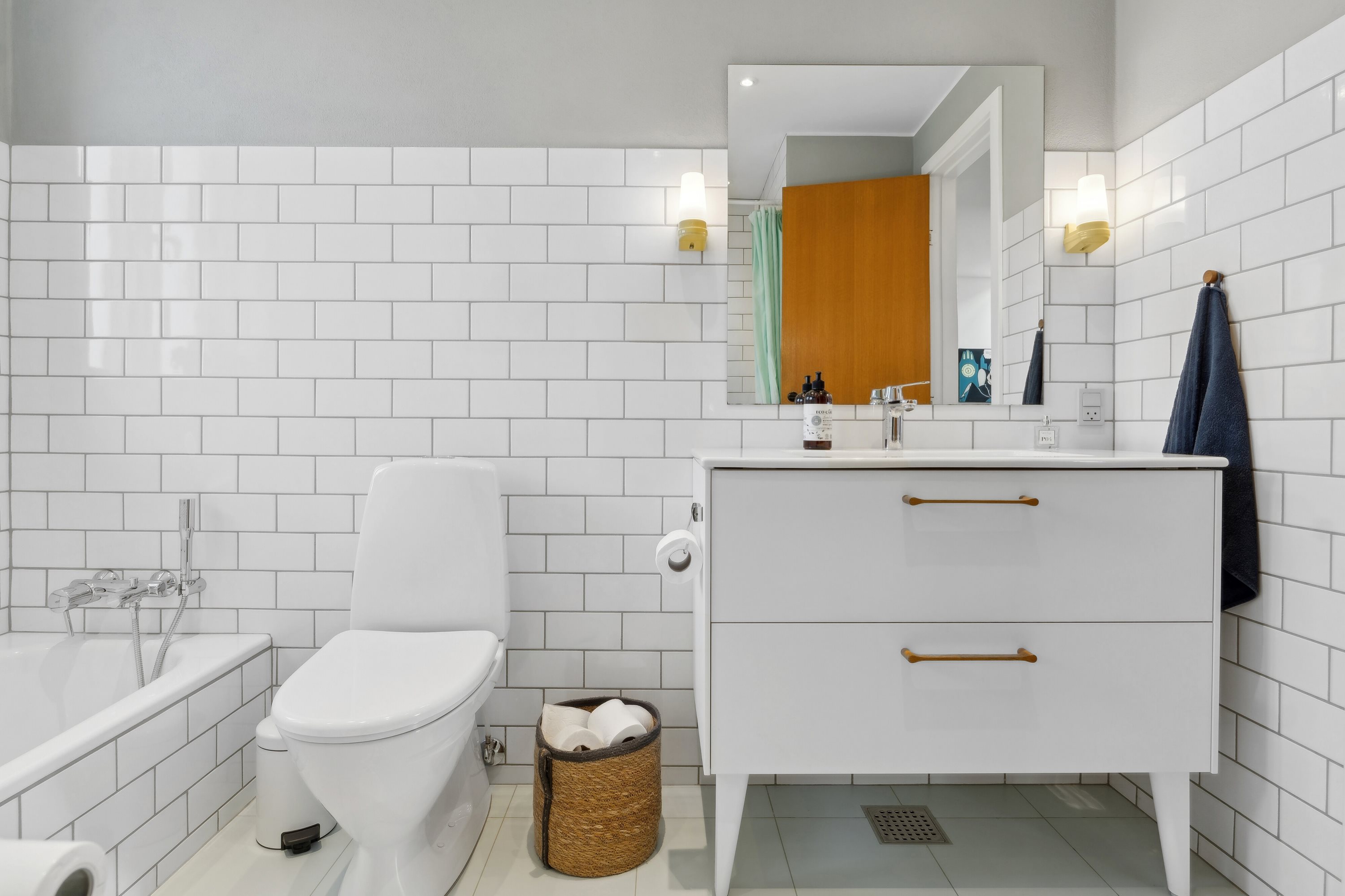 Fremhævet badeværelse billede i fuldskærmstilstand. Billede af Stenbukken 16, 5700 Svendborg