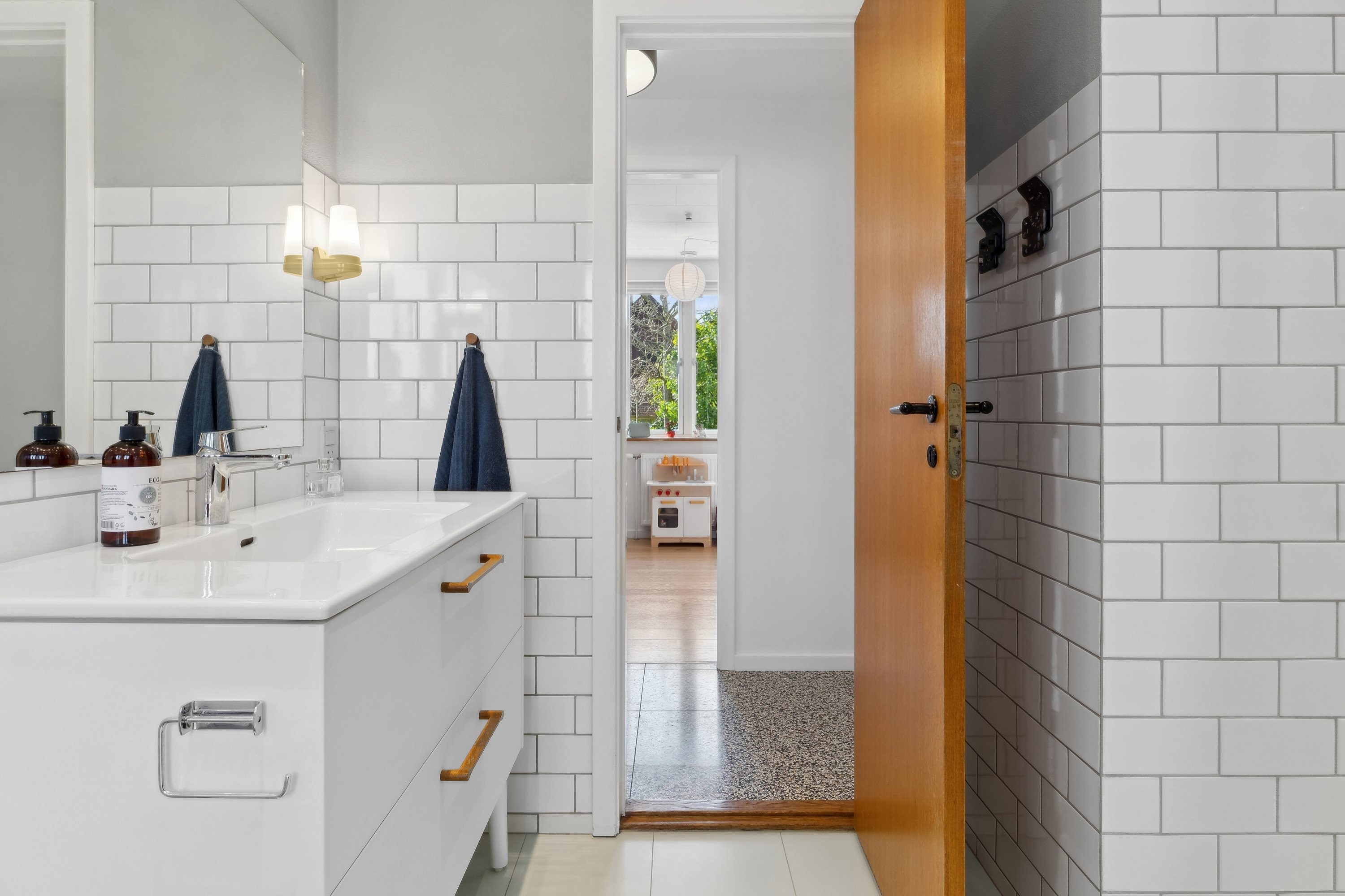 Fremhævet badeværelse billede i fuldskærmstilstand. Billede af Stenbukken 16, 5700 Svendborg