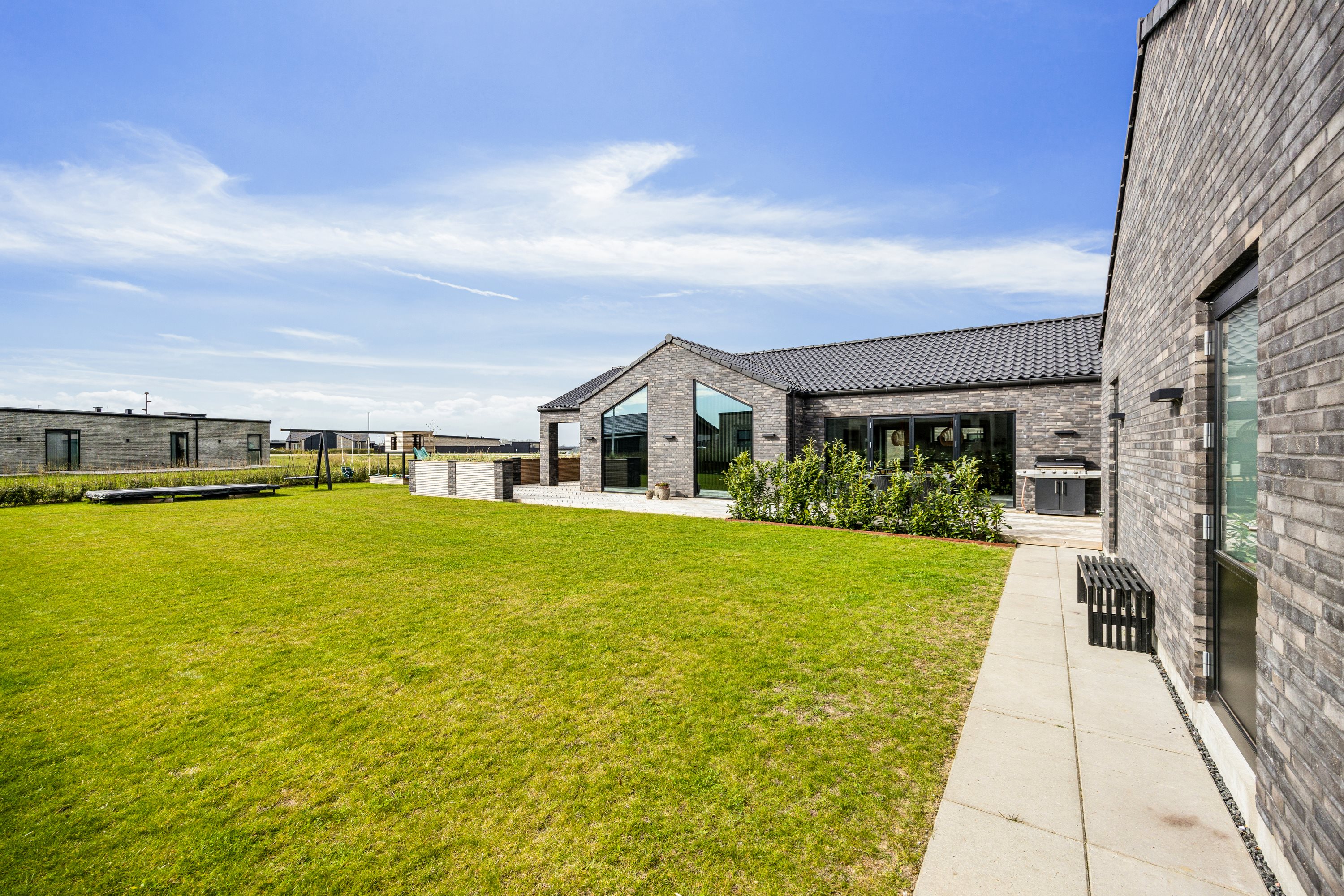 Fremhævet ejendom 1 billede i fuldskærmstilstand. Billede af Solhvervs Alle 5, 9440 Aabybro