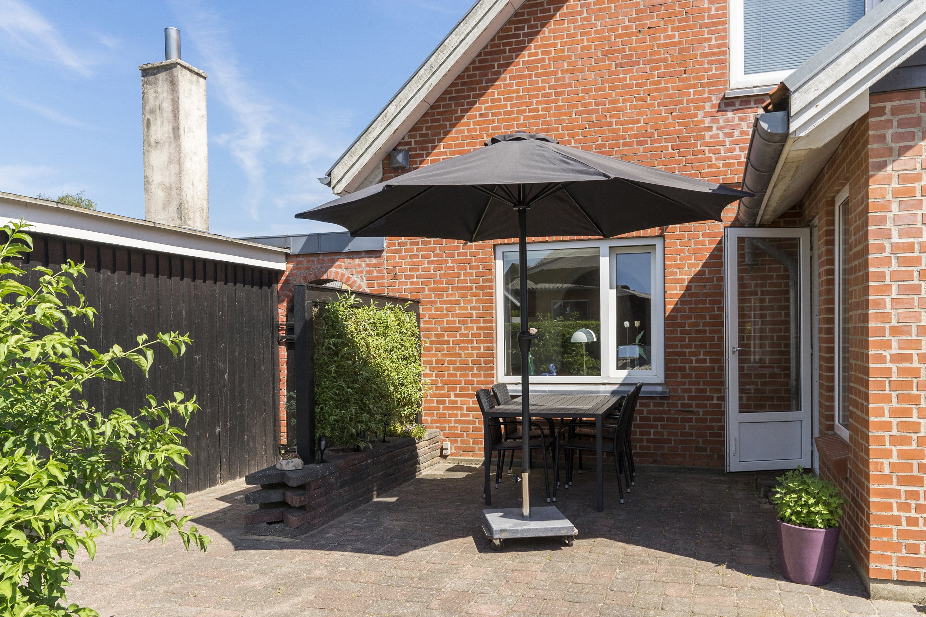 Fremhævet terrasse billede i fuldskærmstilstand. Billede af Bogfinkevej 59, Stenum, 9700 Brønderslev