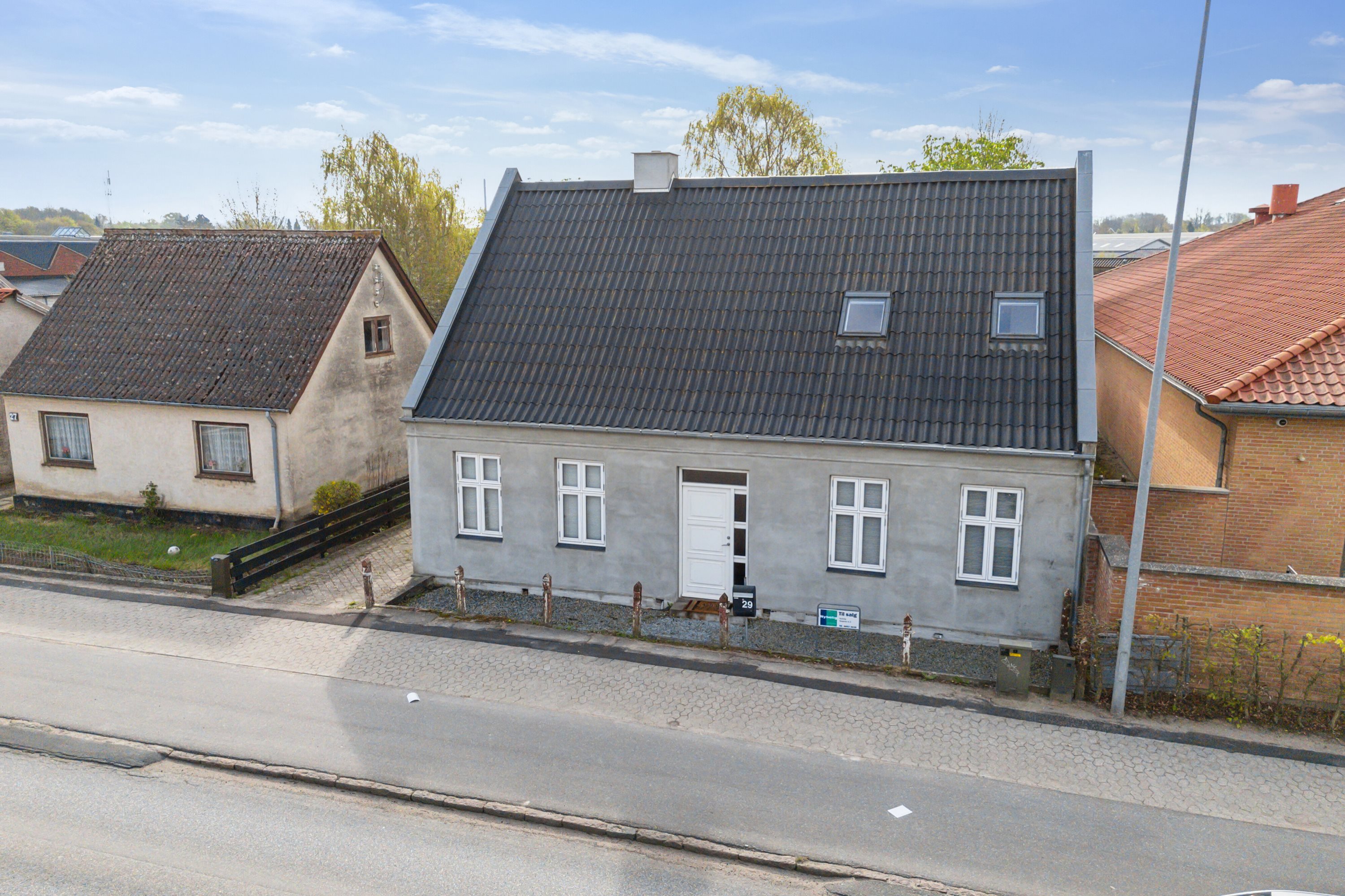 Fremhævet set fra vejen billede i fuldskærmstilstand. Billede af Korsørvej 29, 4200 Slagelse