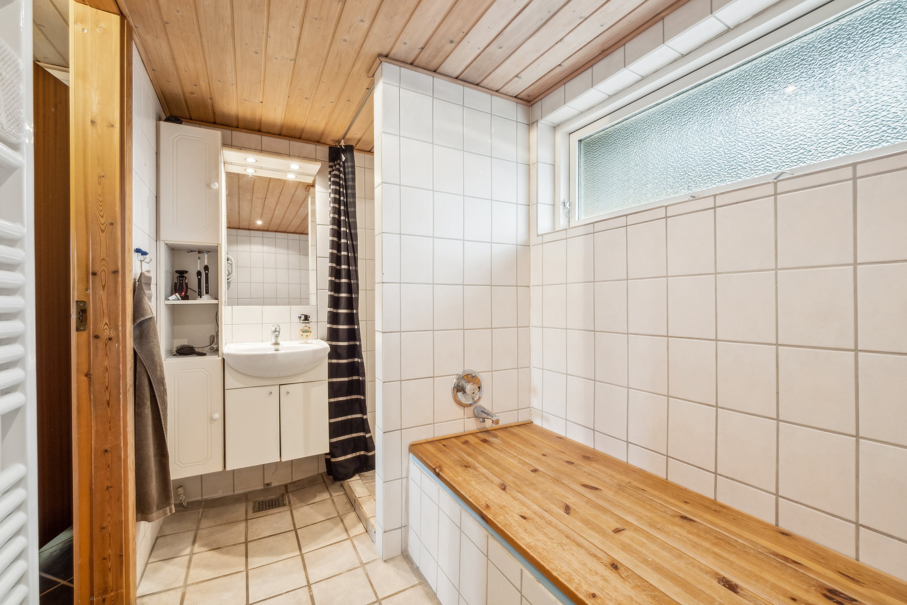 Fremhævet badeværelse billede i fuldskærmstilstand. Billede af Frammerslevvej 2, Oddense, 7860 Spøttrup