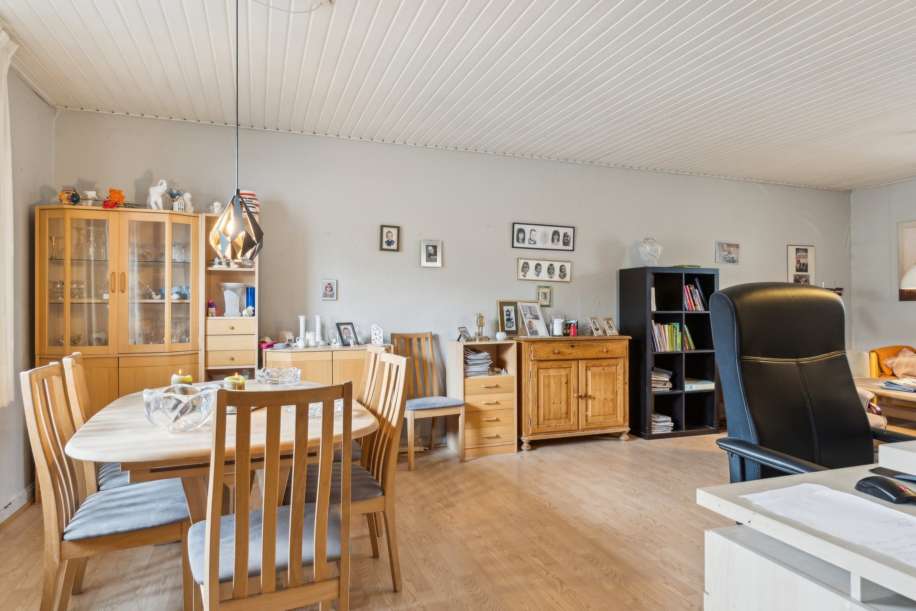 Fremhævet spisestue billede i fuldskærmstilstand. Billede af Skærumvej 6, Lendum, 9870 Sindal