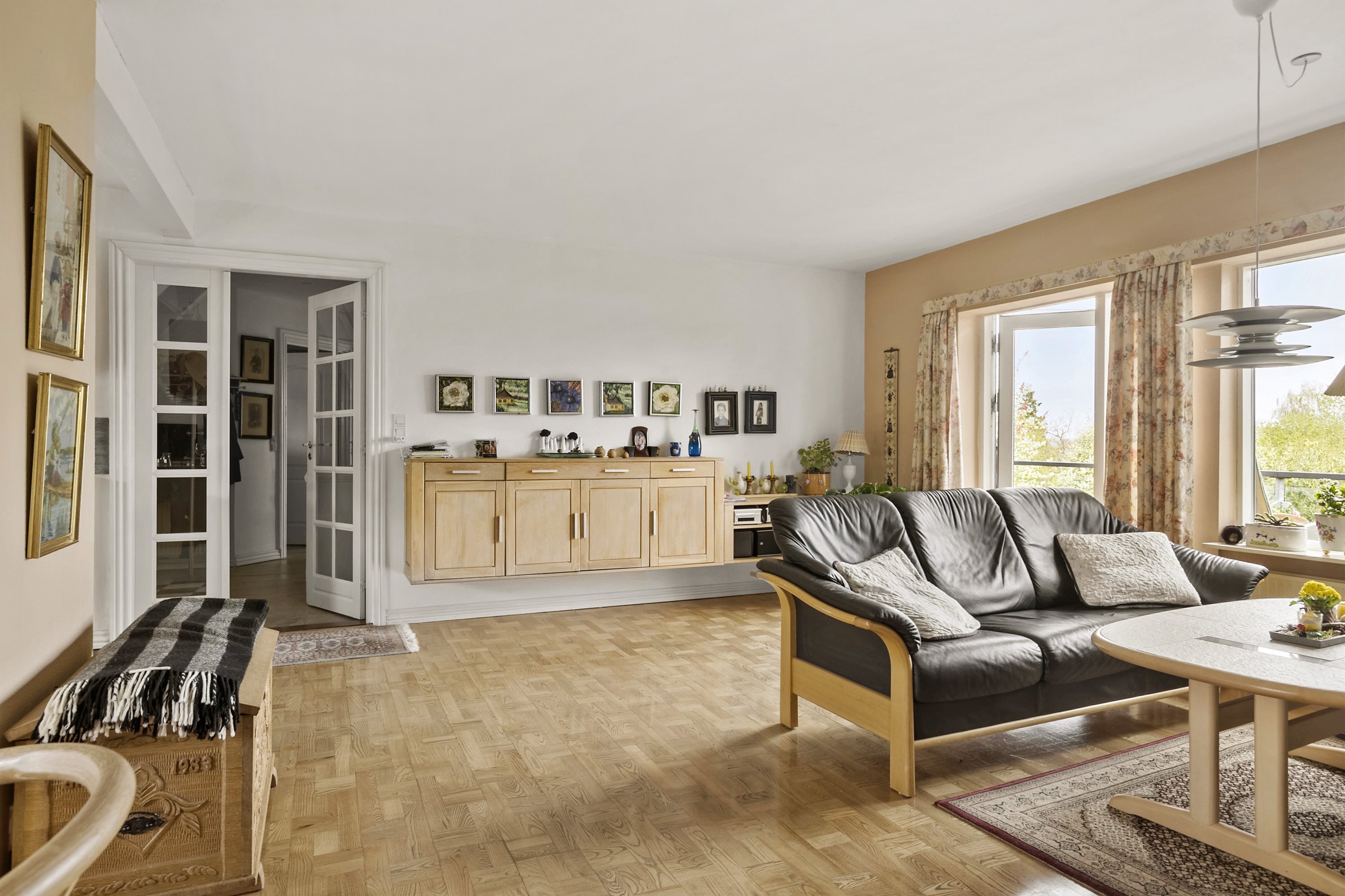 Fremhævet stue billede i fuldskærmstilstand. Billede af Borgmesterløkken 21, 6200 Aabenraa