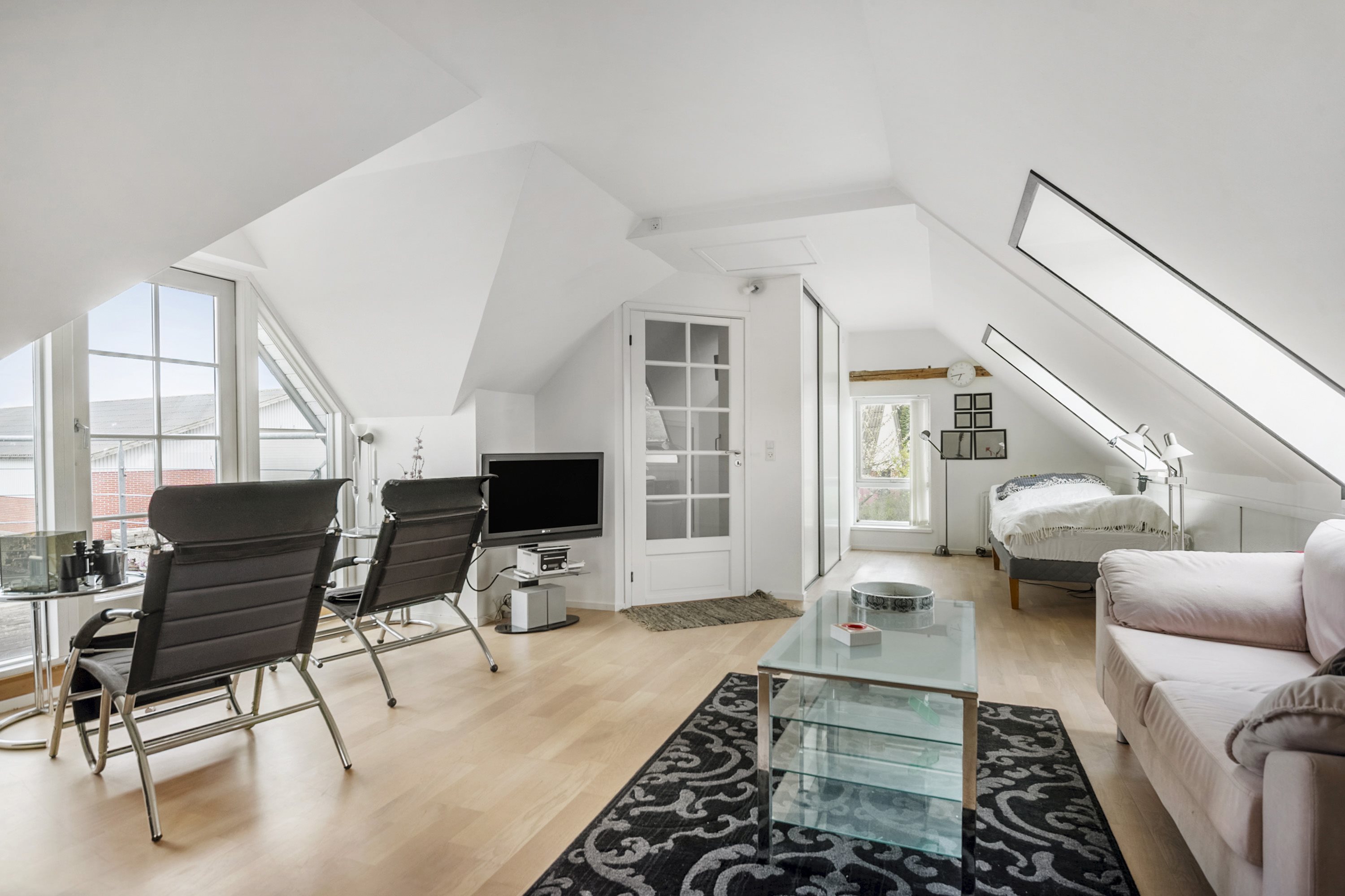 Fremhævet stue billede i fuldskærmstilstand. Billede af Eriksmindevej 93, Boulstrup, 8300 Odder