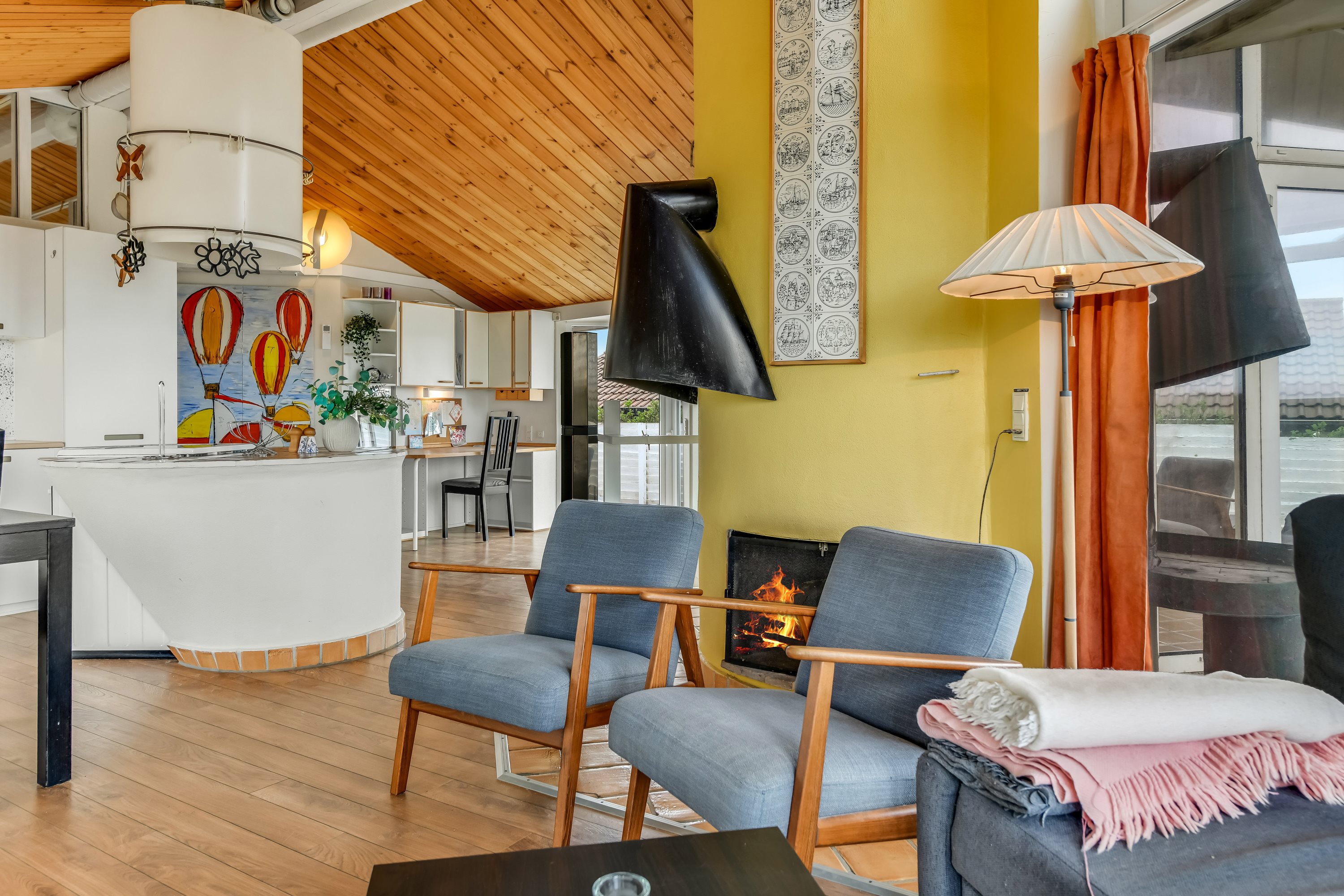 Fremhævet køkken billede i fuldskærmstilstand. Billede af Helmvej 19, Rindby Strand, 6720 Fanø