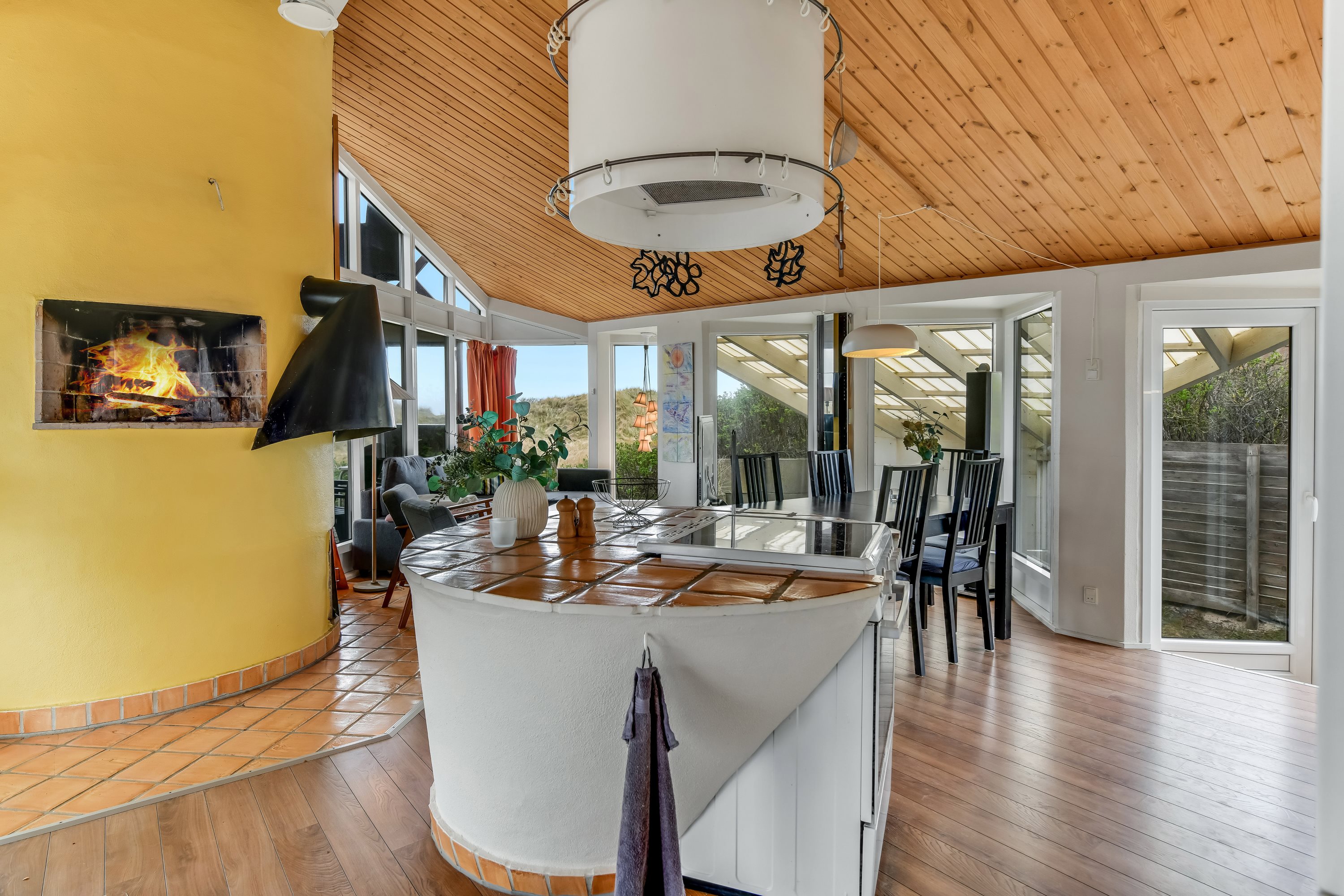 Fremhævet stue billede i fuldskærmstilstand. Billede af Helmvej 19, Rindby Strand, 6720 Fanø