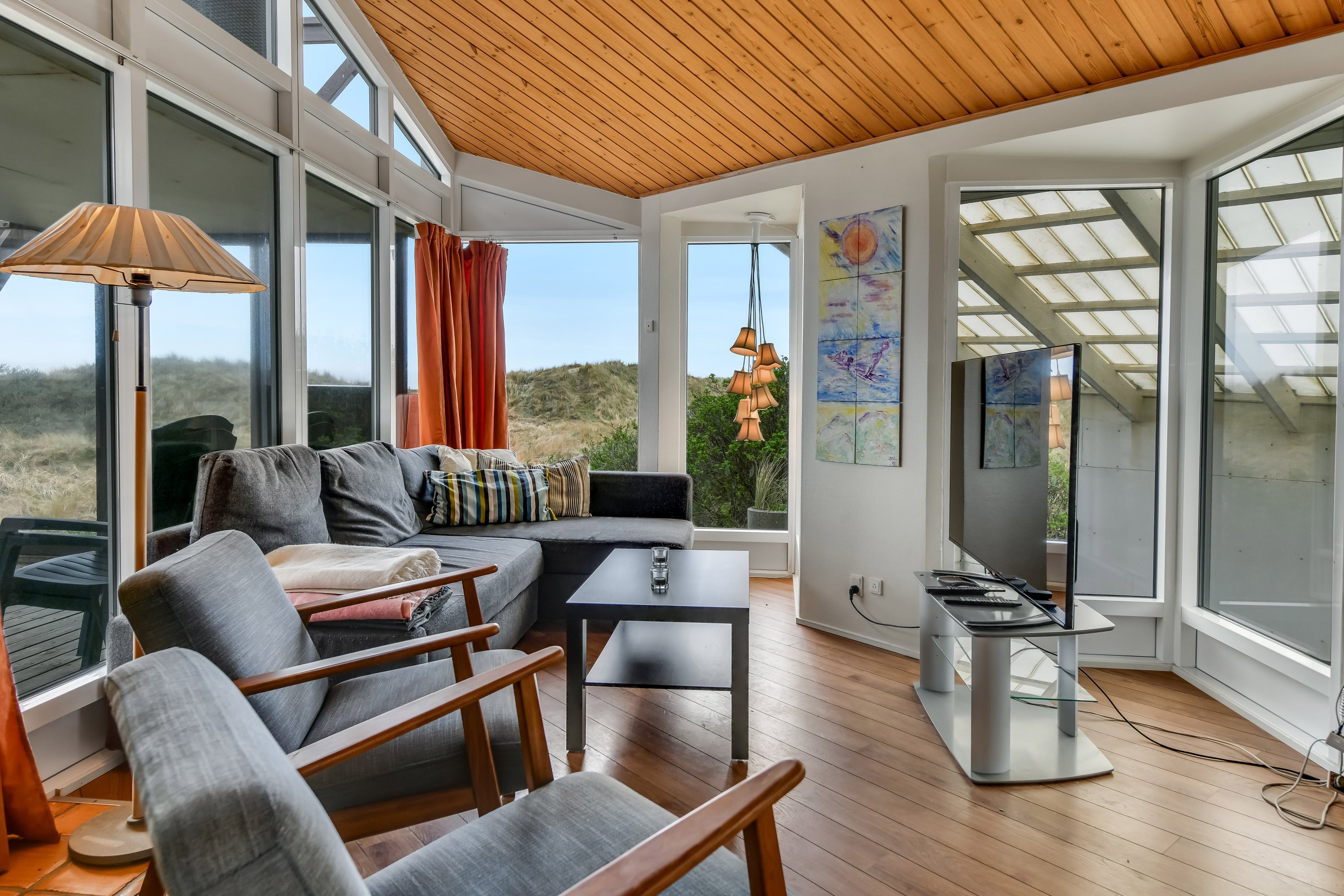 Fremhævet stue billede i fuldskærmstilstand. Billede af Helmvej 19, Rindby Strand, 6720 Fanø