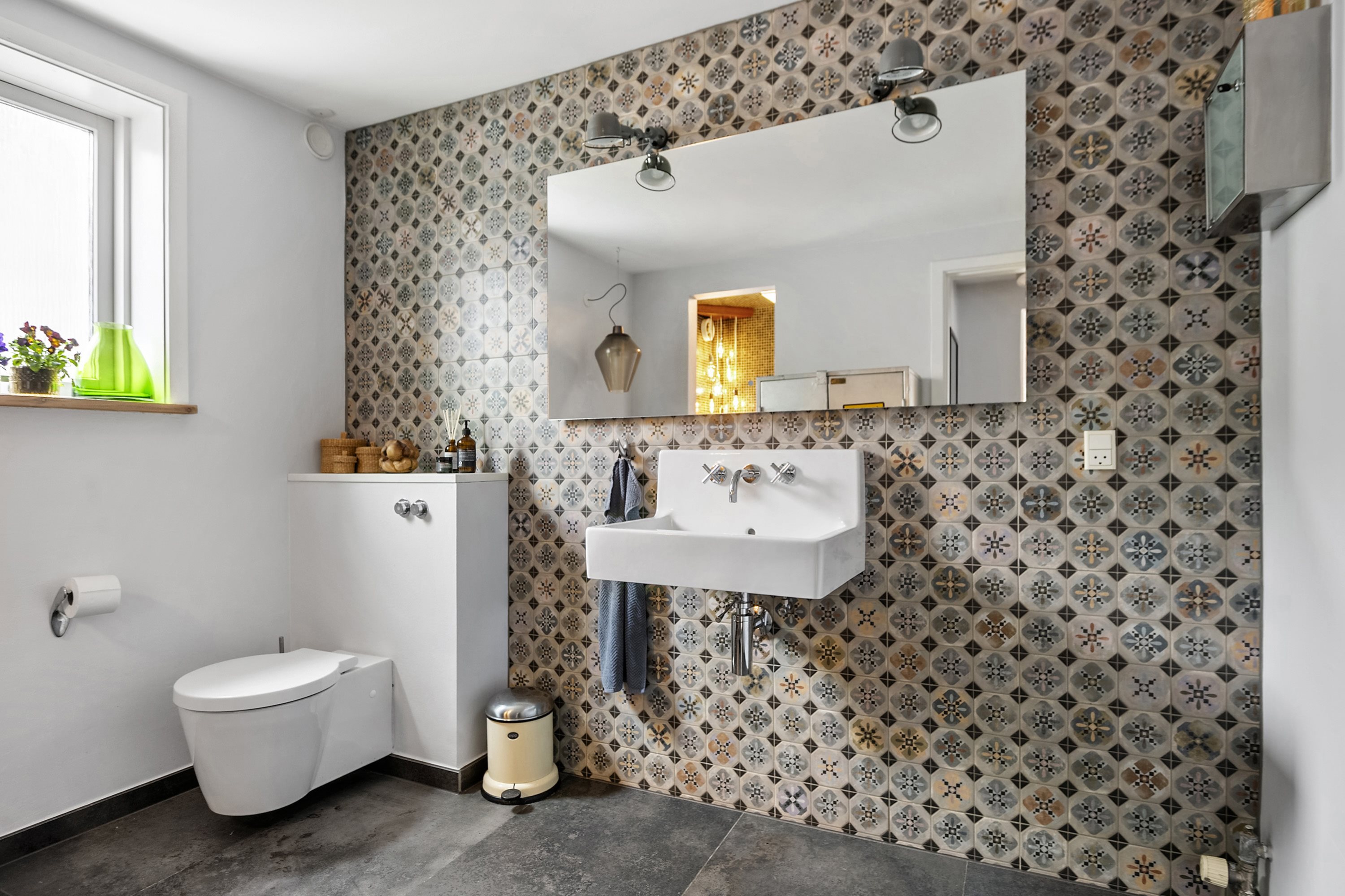 Fremhævet toilet billede i fuldskærmstilstand. Billede af Rosensgade 89C, 8300 Odder