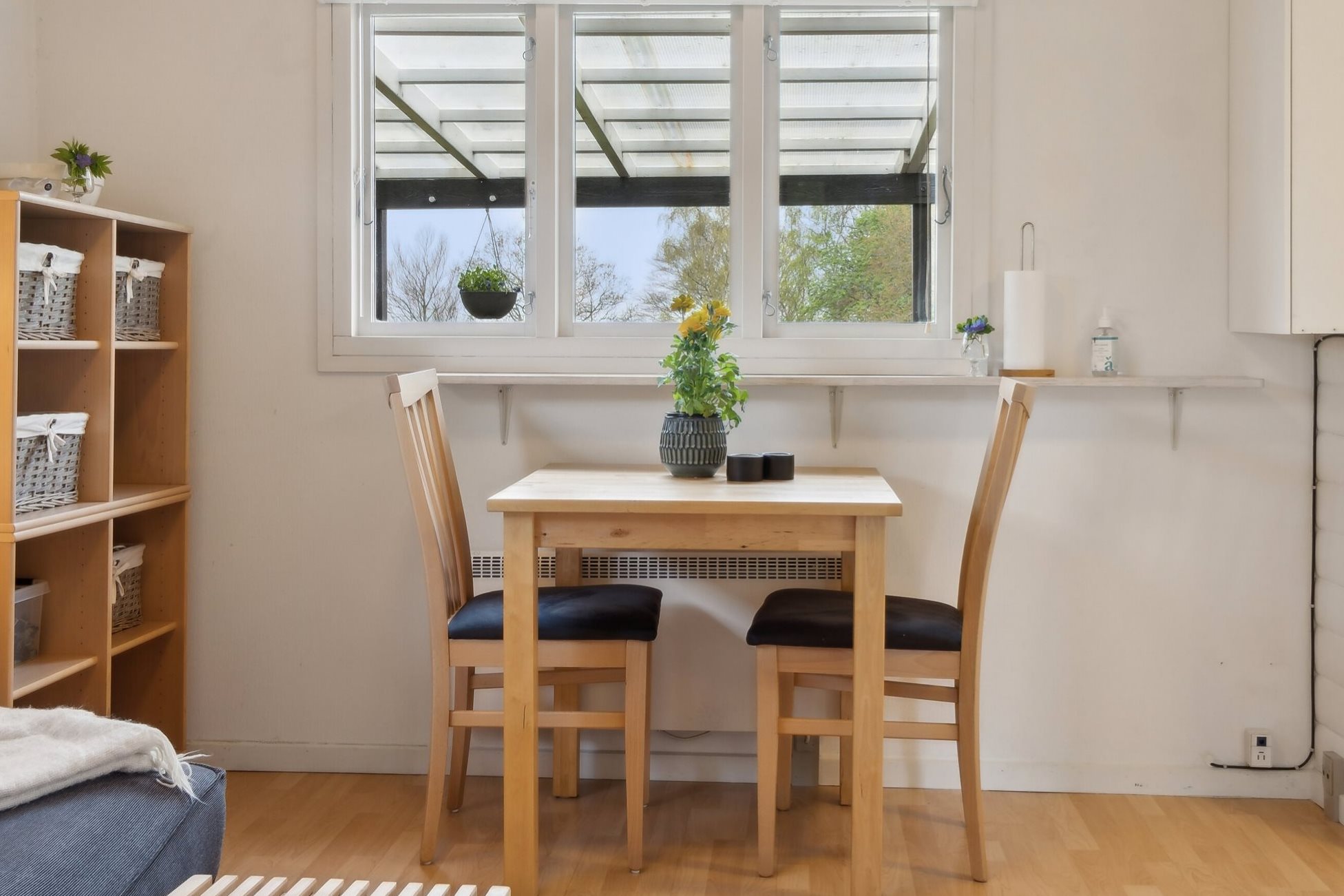 Fremhævet spisestue billede i fuldskærmstilstand. Billede af C.A. Nielsensvej 31, Ølsted Strandhuse, 3310 Ølsted