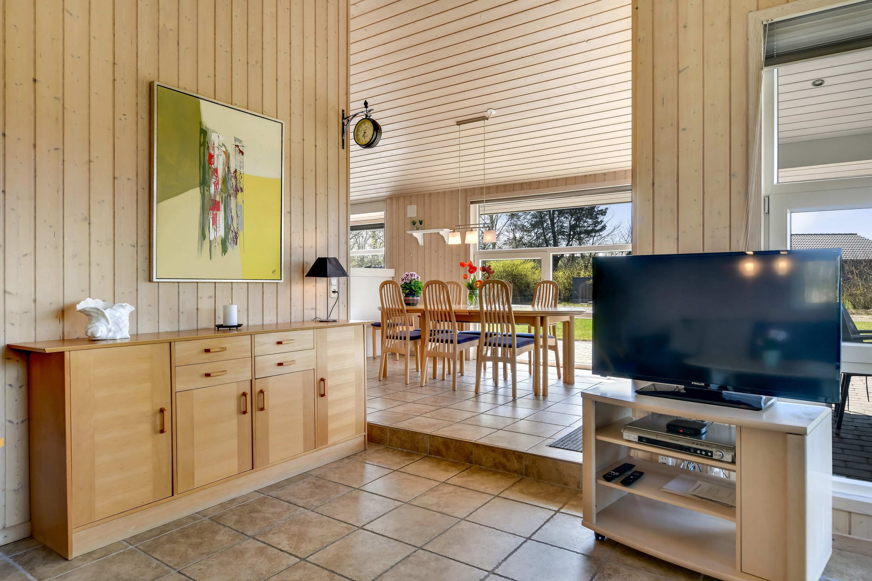 Fremhævet stue billede i fuldskærmstilstand. Billede af Torpet 98, 6682 Hovborg