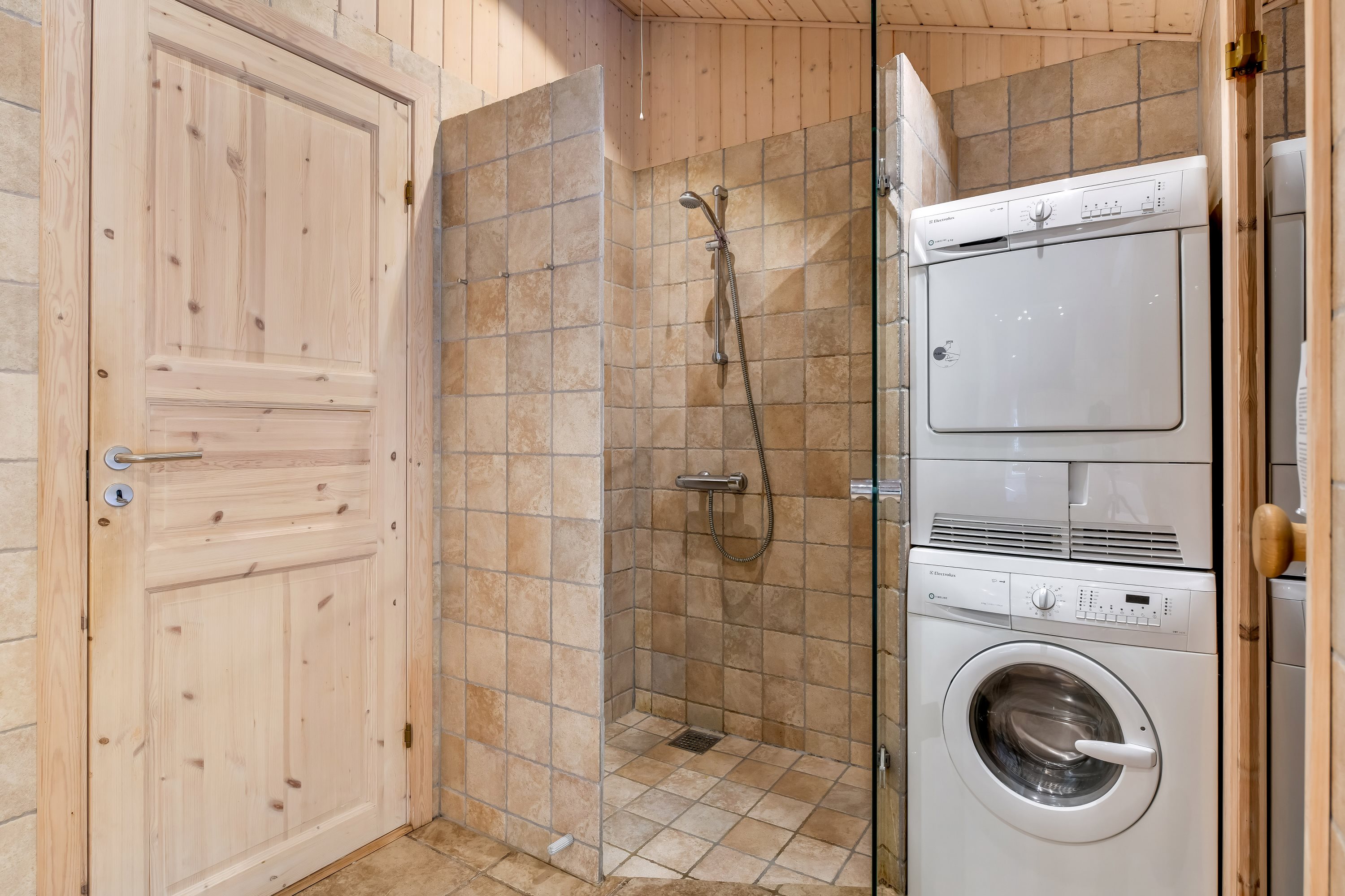 Fremhævet badeværelse billede i fuldskærmstilstand. Billede af Torpet 98, 6682 Hovborg