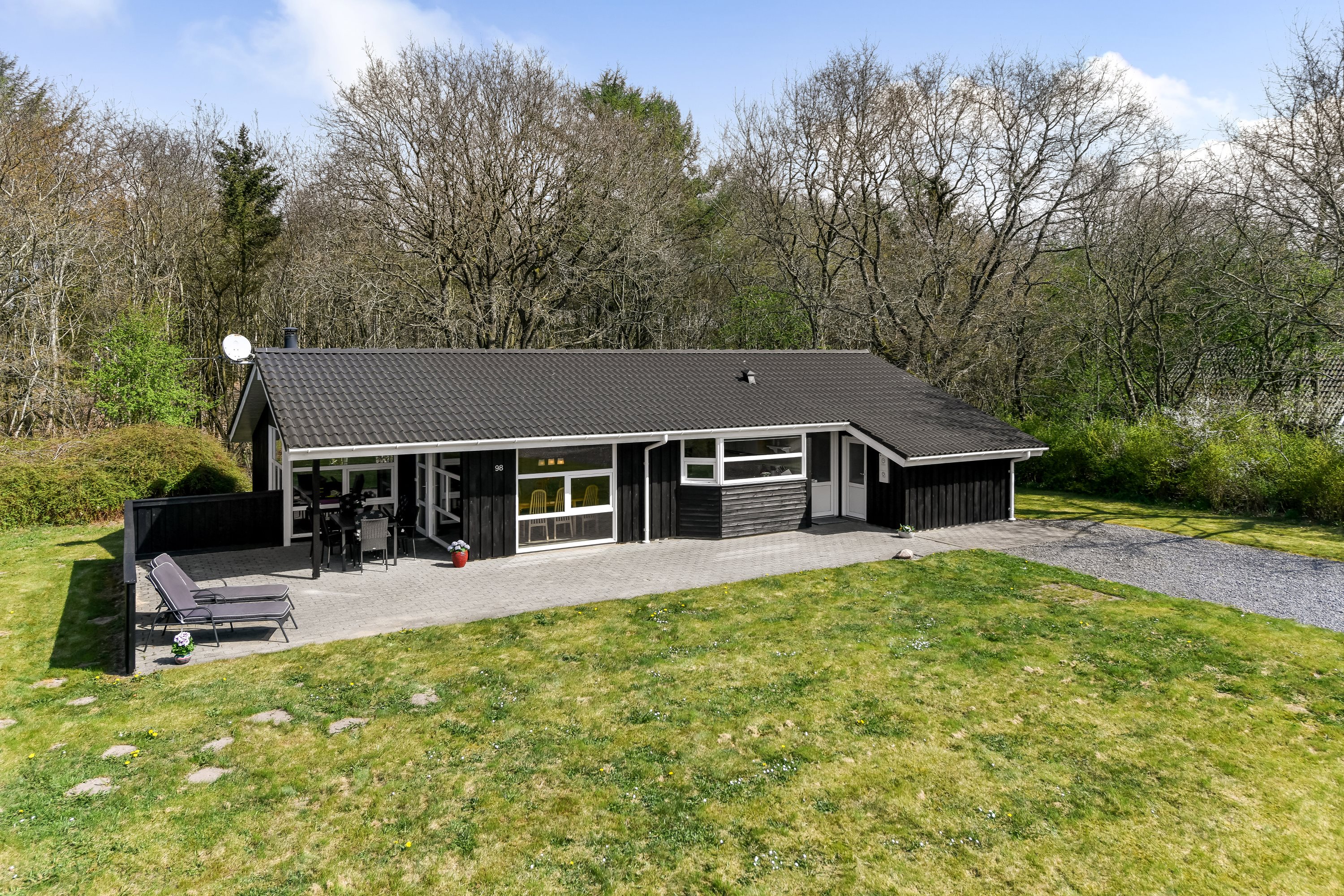 Fremhævet ejendommen billede i fuldskærmstilstand. Billede af Torpet 98, 6682 Hovborg
