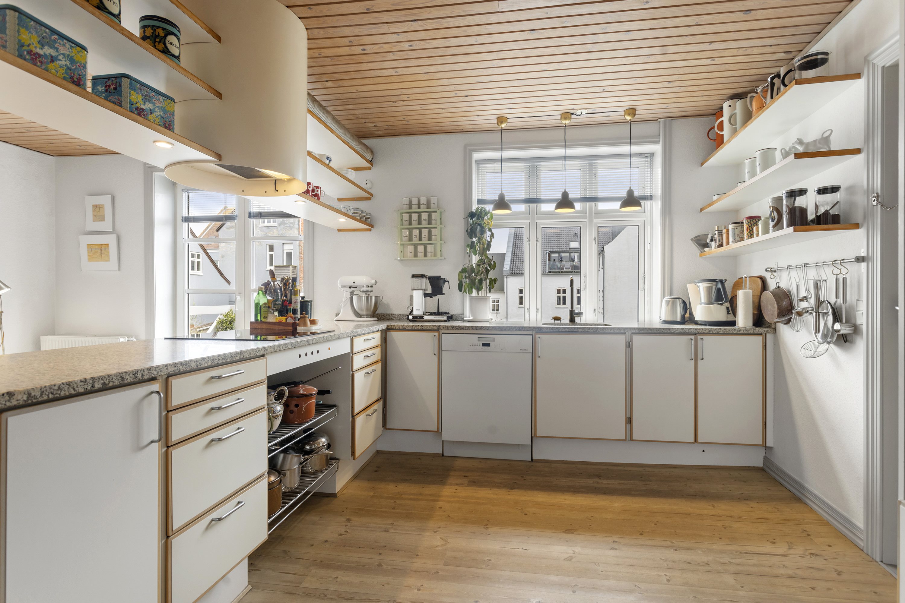 Fremhævet køkken billede i fuldskærmstilstand. Billede af Lodsgade 6B, 1., 9900 Frederikshavn