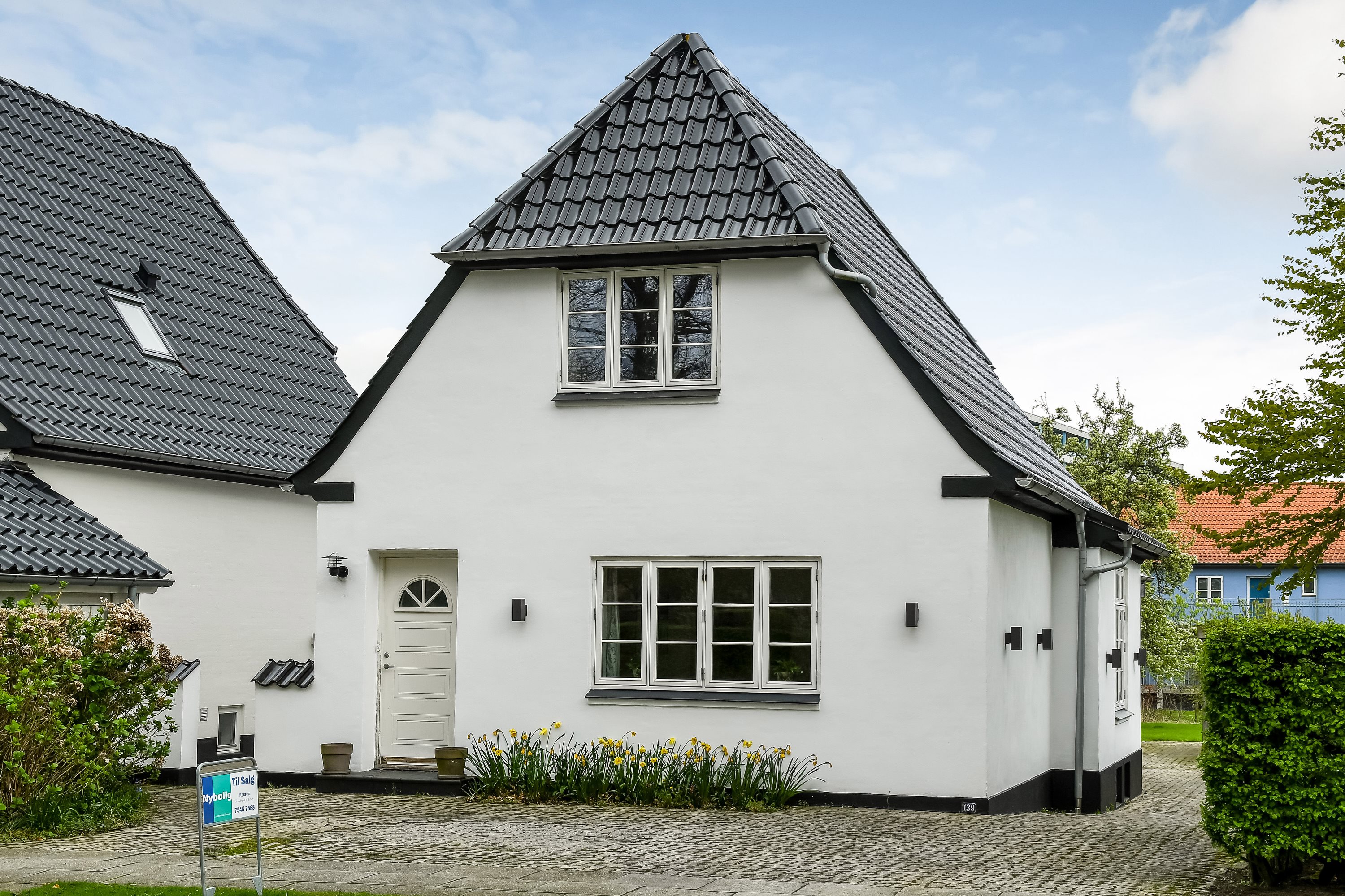 Fremhævet ejendommen billede i fuldskærmstilstand. Billede af Skolebakken 139, 6705 Esbjerg Ø