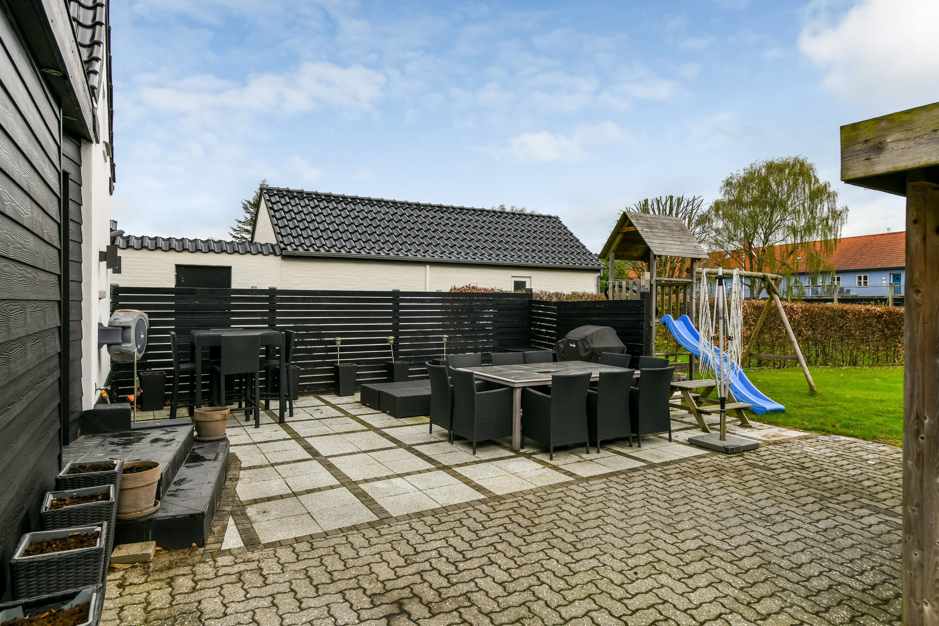 Fremhævet terrasse billede i fuldskærmstilstand. Billede af Skolebakken 139, 6705 Esbjerg Ø