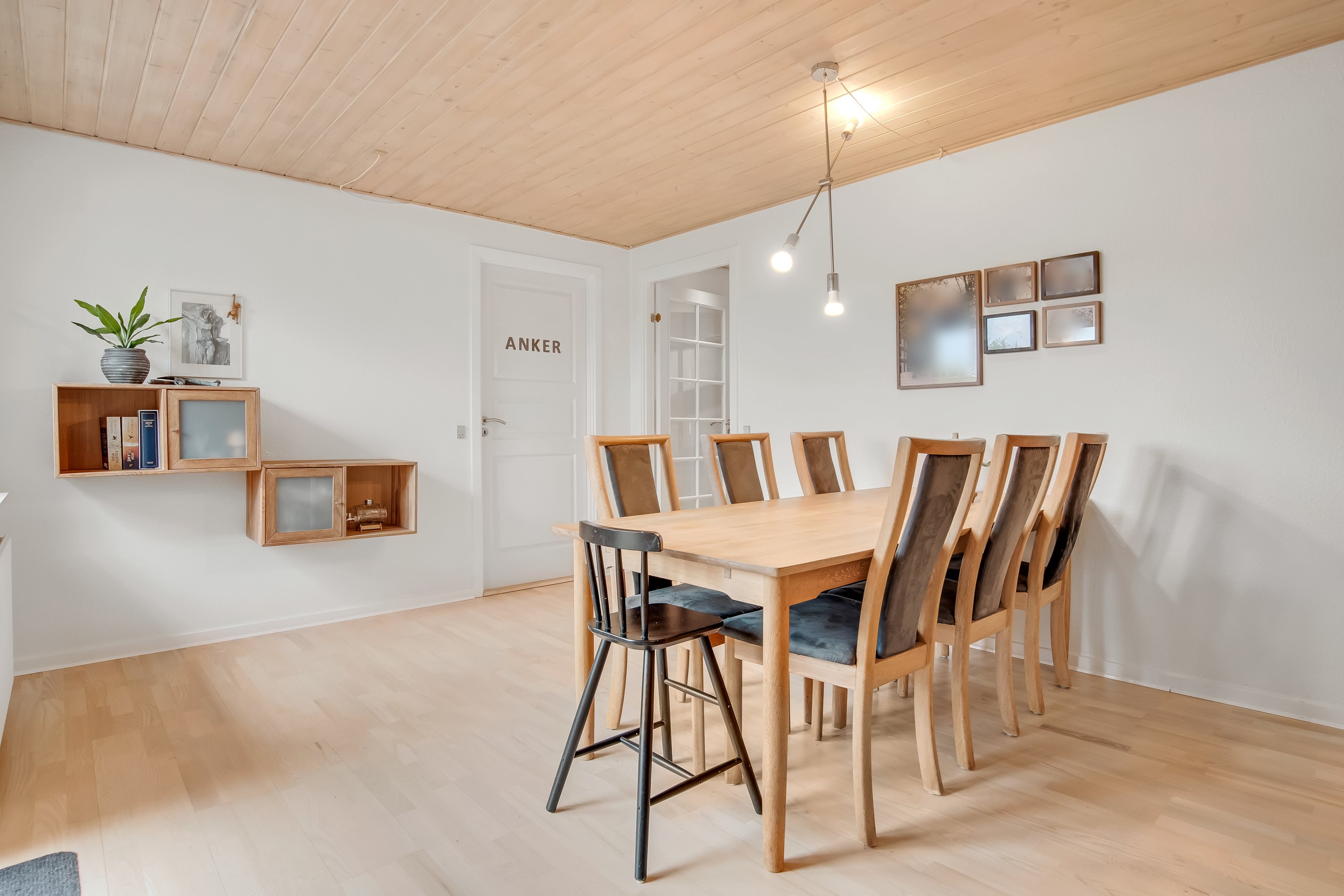 Fremhævet spisestue billede i fuldskærmstilstand. Billede af Knud Aggers Vej 61, 7500 Holstebro